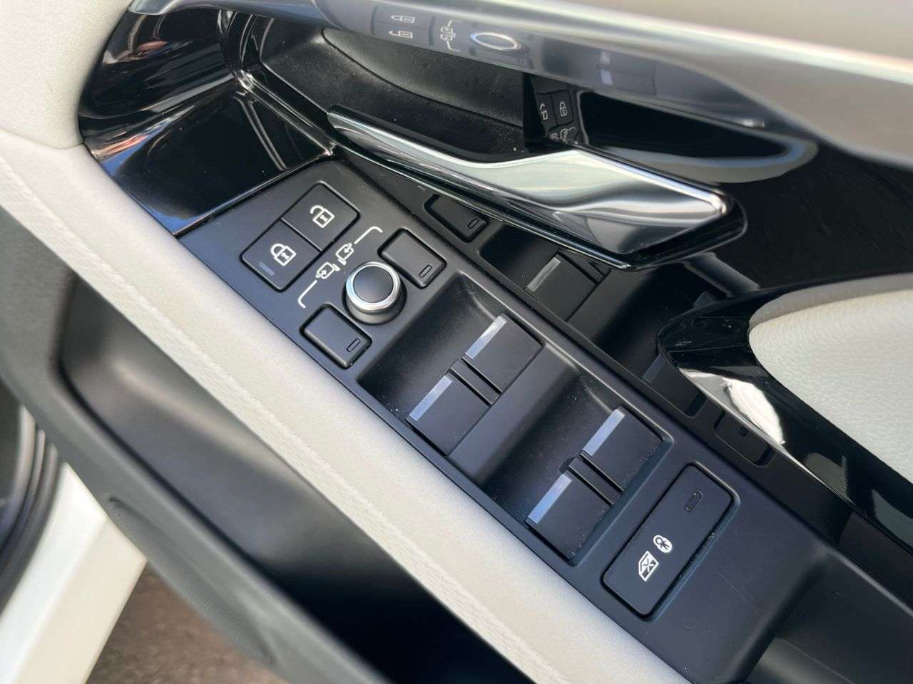 2022 LAND ROVER RANGE ROVER EVOQUE 2022 LAND ROVER RANGE ROVER EVOQUE