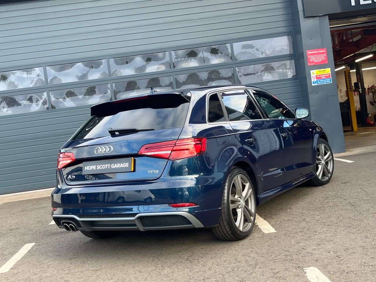 A 2016 AUDI A3 4 TFSI CoD S line Sportback 5dr Petrol Manual Euro 6 (s/s) (150 ps) ***NAVI A 2016 AUDI A3 4 TFSI CoD S line Sportback 5dr Petrol Manual Euro 6 (s/s) (150 ps) ***NAVI