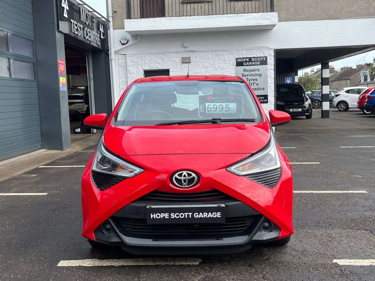 A 2019 TOYOTA AYGO VVT-I X-PLAY A 2019 TOYOTA AYGO VVT-I X-PLAY
