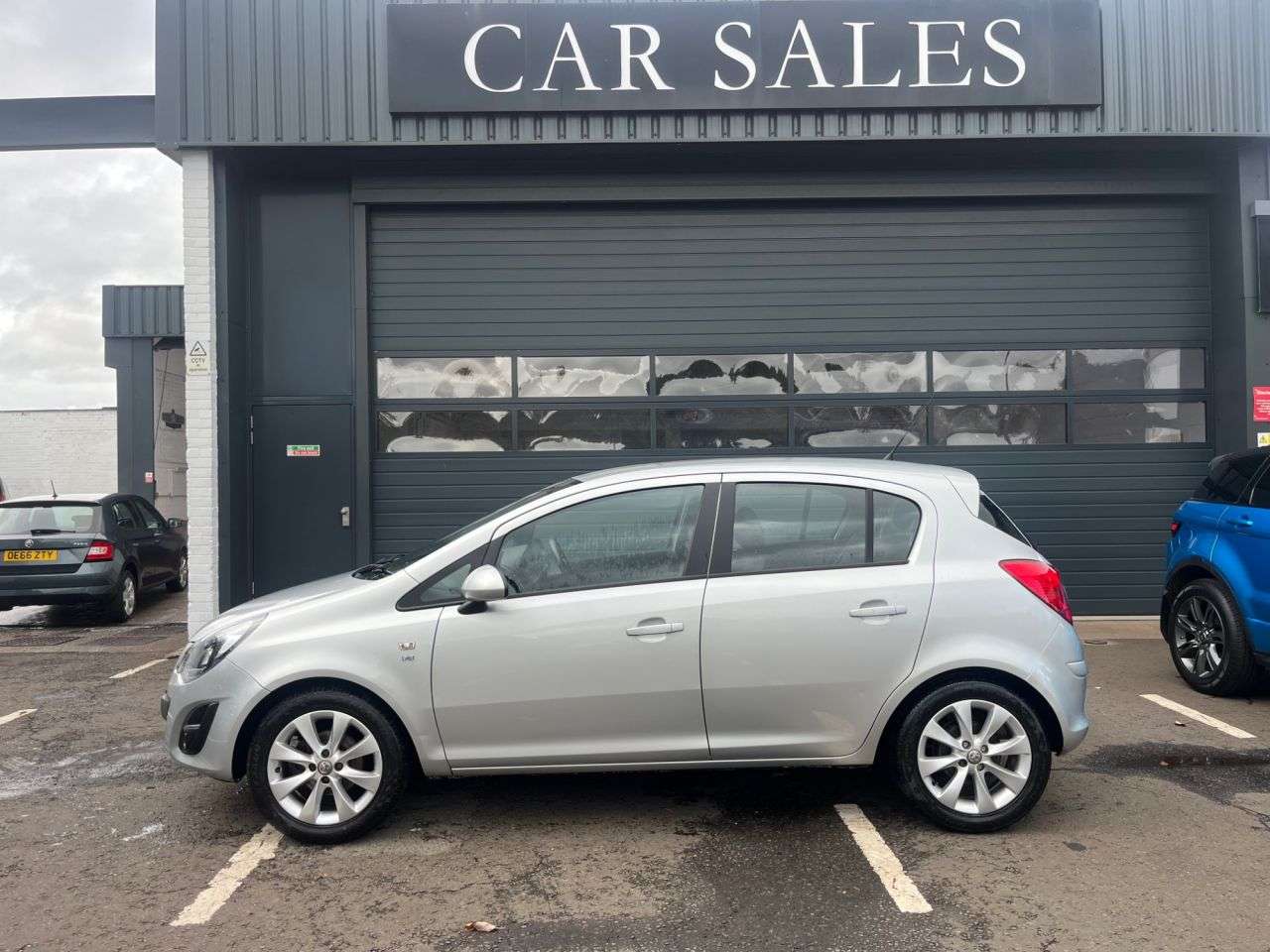 A 2014 VAUXHALL CORSA 1.0 ecoFLEX 12V Excite Hatchback 5dr Petrol Manual ***MOT JUNE 2027 & £35 R A 2014 VAUXHALL CORSA 1.0 ecoFLEX 12V Excite Hatchback 5dr Petrol Manual ***MOT JUNE 2027 & £35 R