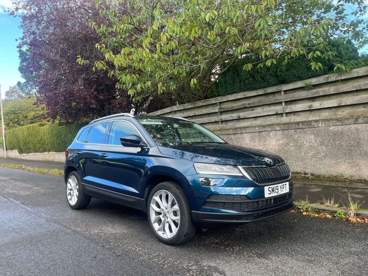 A 2019 SKODA KAROQ 1.5 TSI ACT Edition SUV 5dr Petrol DSG 4WD Euro 6 (s/s) (150 ps) ***SUNROOF A 2019 SKODA KAROQ 1.5 TSI ACT Edition SUV 5dr Petrol DSG 4WD Euro 6 (s/s) (150 ps) ***SUNROOF