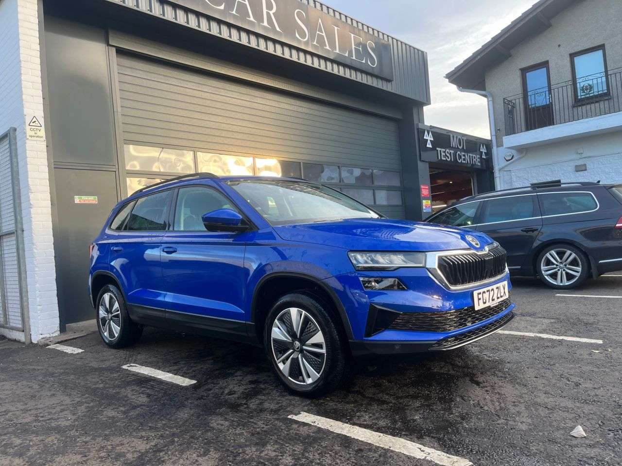 A 2022 SKODA KAROQ 1.0 TSI SE Drive SUV 5dr Petrol Manual Euro 6 (s/s) (110 ps) ***ONE OWNER O A 2022 SKODA KAROQ 1.0 TSI SE Drive SUV 5dr Petrol Manual Euro 6 (s/s) (110 ps) ***ONE OWNER O