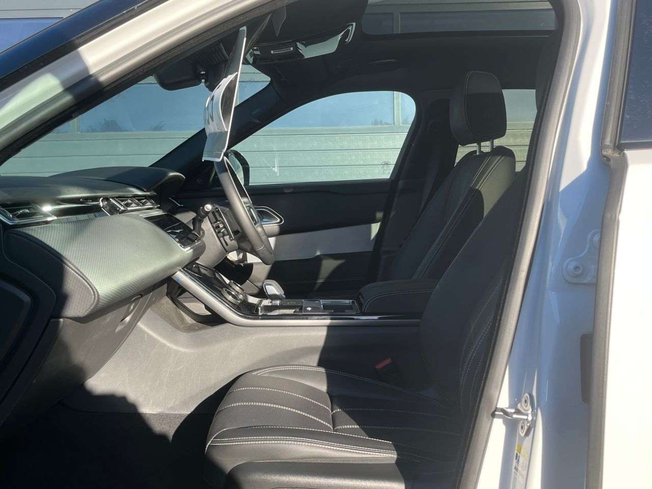 2023 LAND ROVER RANGE ROVER VELAR 2023 LAND ROVER RANGE ROVER VELAR