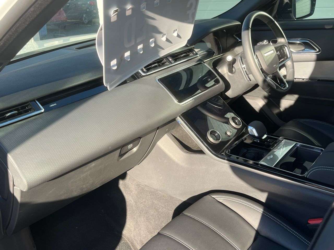 2023 LAND ROVER RANGE ROVER VELAR 2023 LAND ROVER RANGE ROVER VELAR