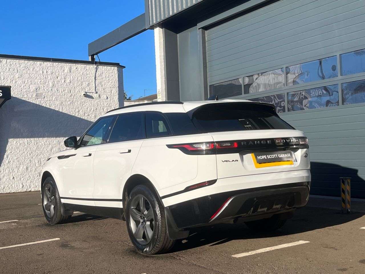 A 2023 LAND ROVER RANGE ROVER VELAR 2.0 P250 R-Dynamic S SUV 5dr Petrol Auto 4WD Euro 6 (s/s) (249 ps) ***ONE O A 2023 LAND ROVER RANGE ROVER VELAR 2.0 P250 R-Dynamic S SUV 5dr Petrol Auto 4WD Euro 6 (s/s) (249 ps) ***ONE O