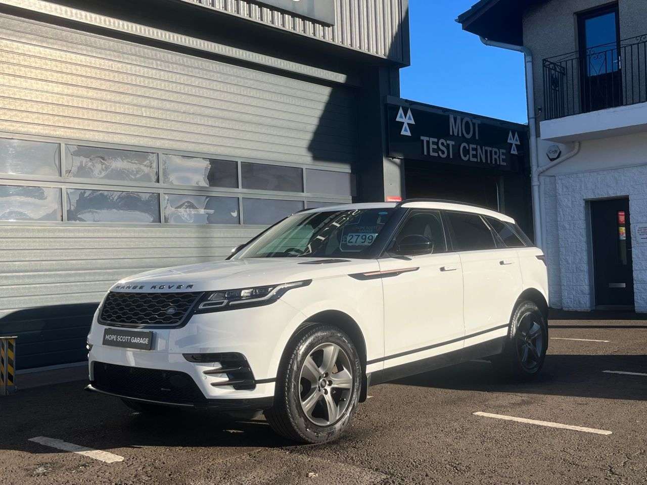 A 2023 LAND ROVER RANGE ROVER VELAR 2.0 P250 R-Dynamic S SUV 5dr Petrol Auto 4WD Euro 6 (s/s) (249 ps) ***ONE O A 2023 LAND ROVER RANGE ROVER VELAR 2.0 P250 R-Dynamic S SUV 5dr Petrol Auto 4WD Euro 6 (s/s) (249 ps) ***ONE O