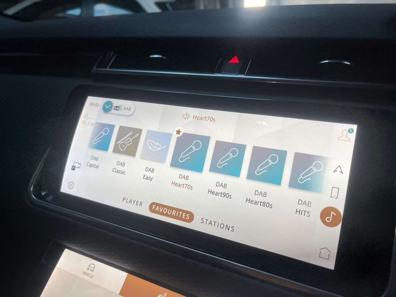 2023 LAND ROVER RANGE ROVER VELAR 2023 LAND ROVER RANGE ROVER VELAR