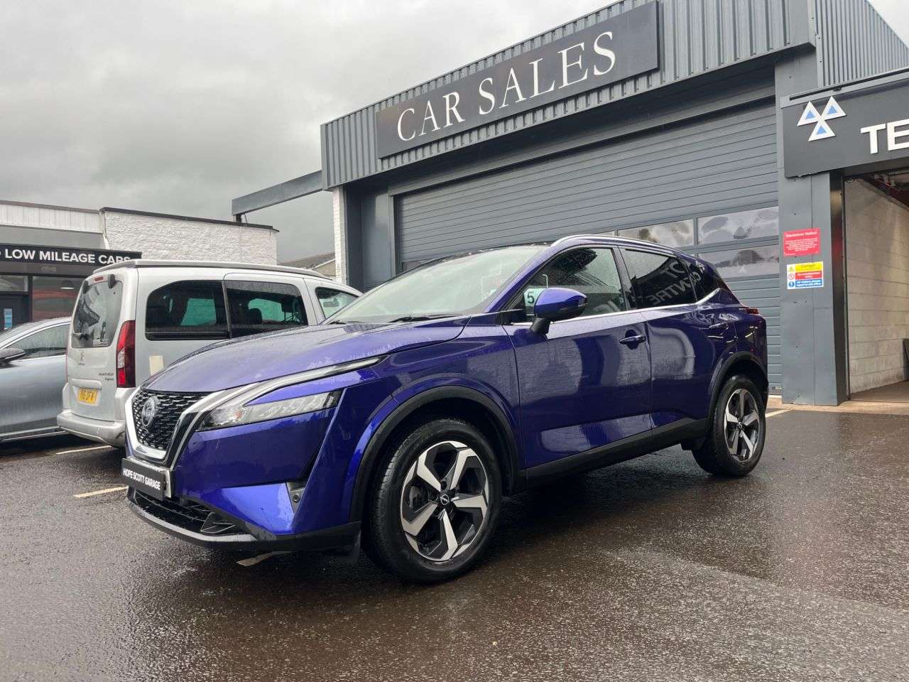 A 2023 NISSAN QASHQAI 1.3 DIG-T MHEV N-Connecta SUV 5dr Petrol Hybrid Manual Euro 6 (s/s) (140 ps A 2023 NISSAN QASHQAI 1.3 DIG-T MHEV N-Connecta SUV 5dr Petrol Hybrid Manual Euro 6 (s/s) (140 ps