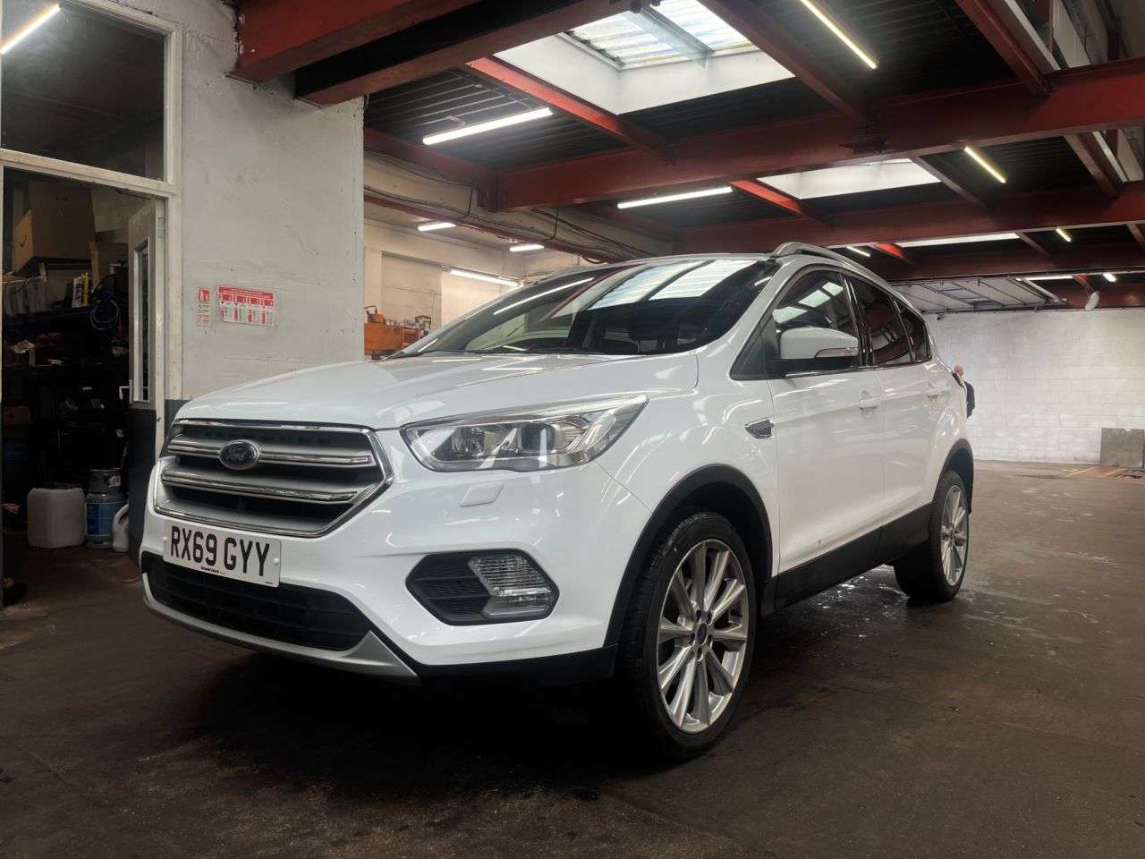 A 2019 FORD KUGA 1.5T EcoBoost Titanium X Edition SUV 5dr Petrol Manual Euro 6 (s/s) (150 ps A 2019 FORD KUGA 1.5T EcoBoost Titanium X Edition SUV 5dr Petrol Manual Euro 6 (s/s) (150 ps