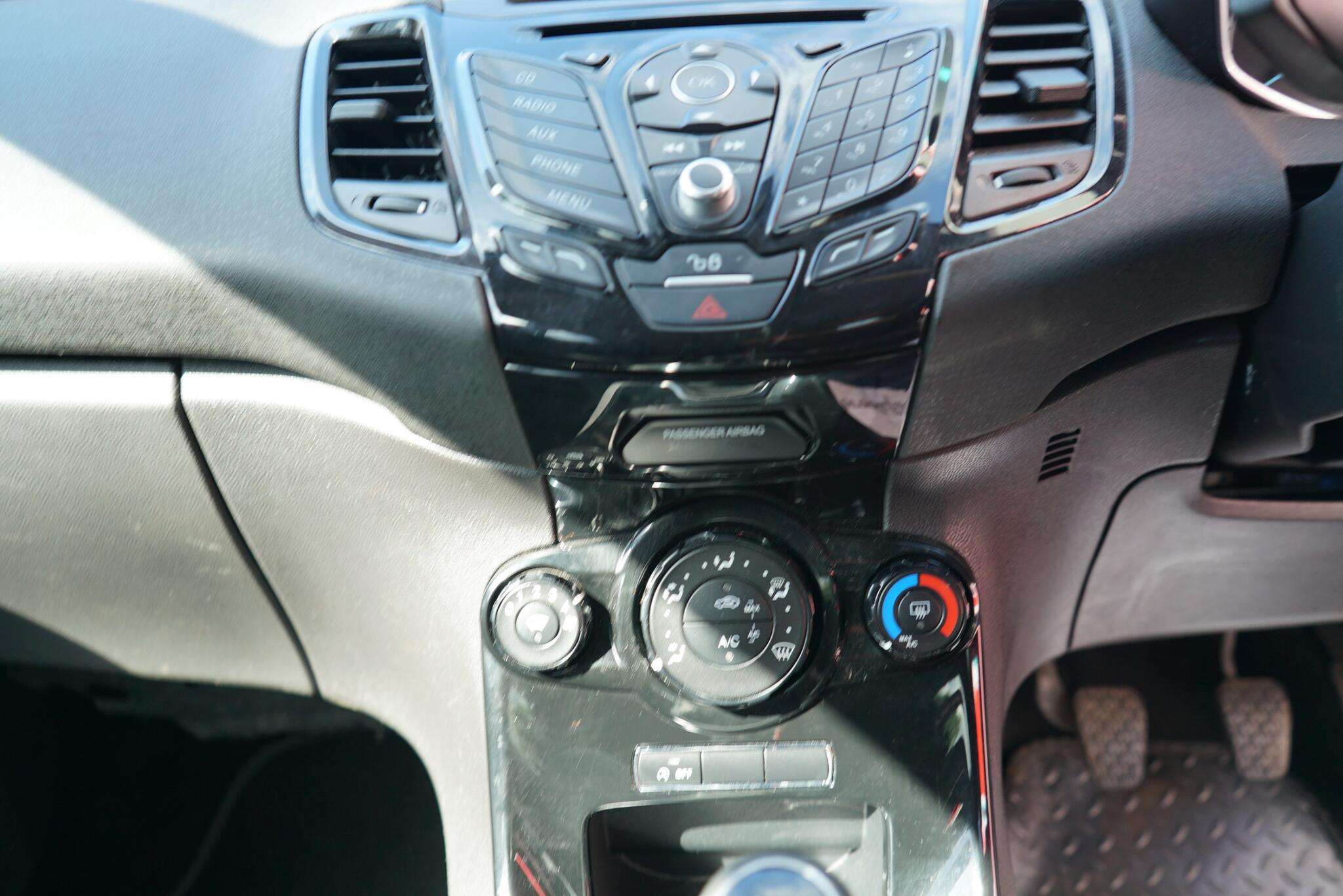 2015 FORD FIESTA 2015 FORD FIESTA