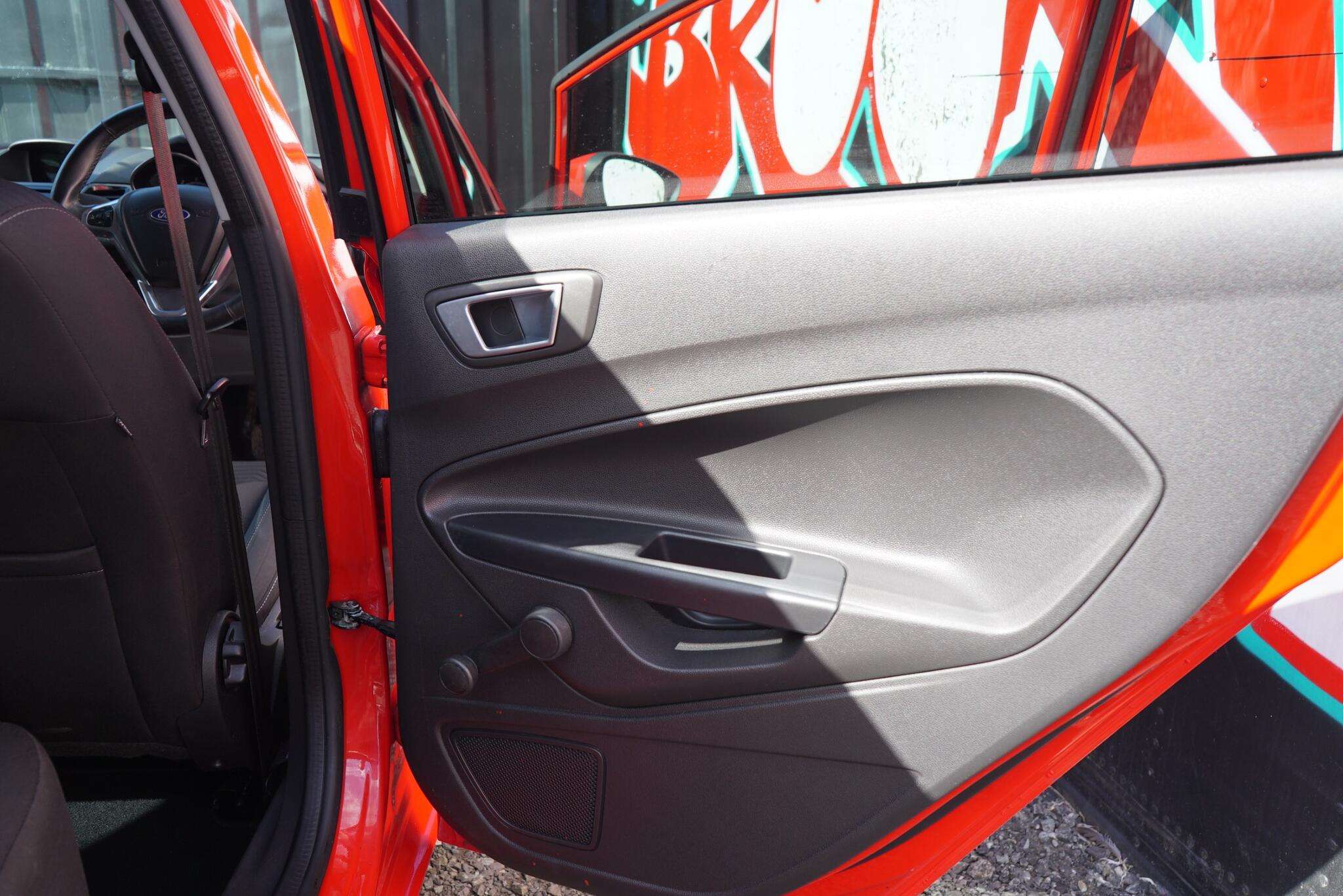 2015 FORD FIESTA 2015 FORD FIESTA
