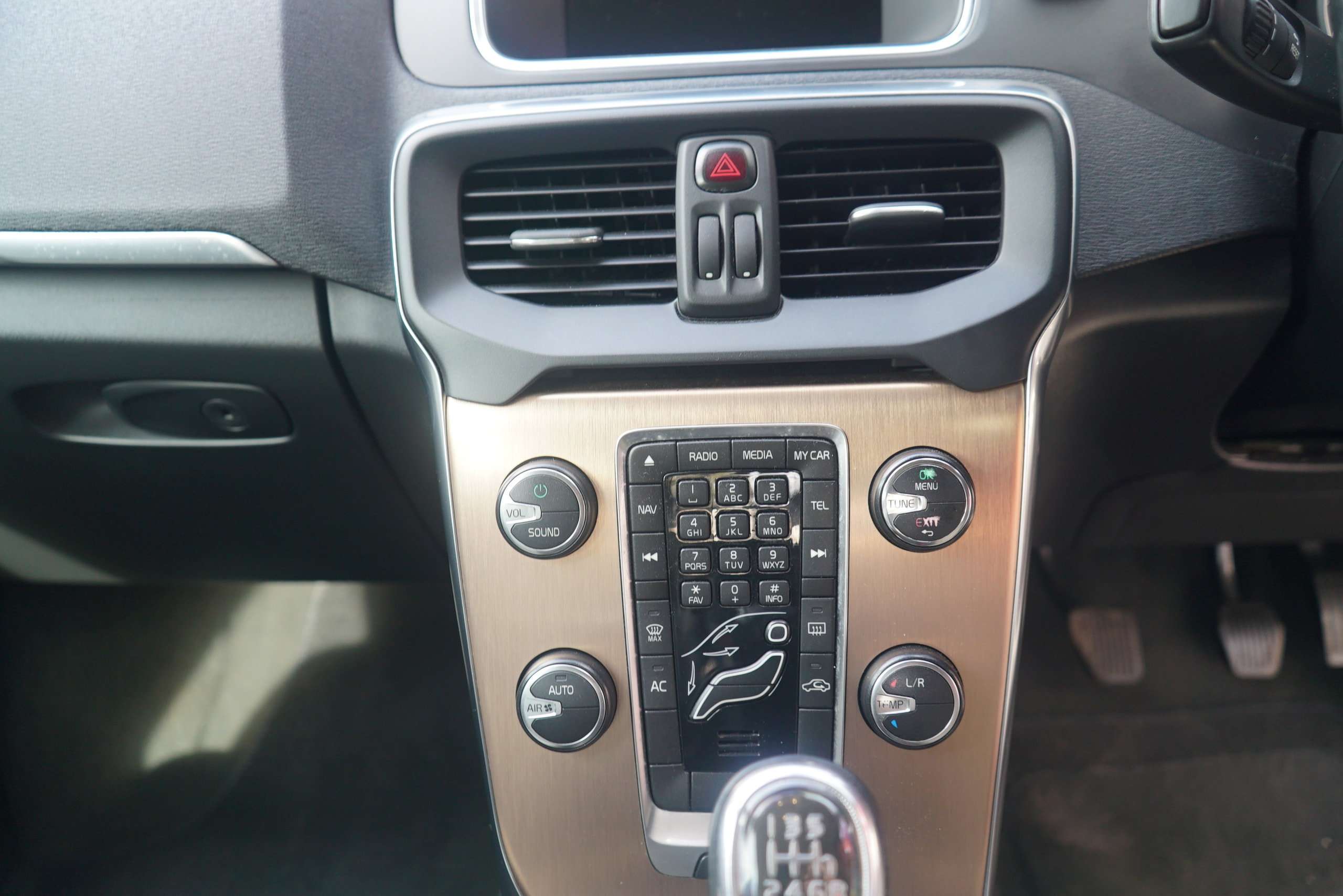 2013 VOLVO V40 CROSS COUNTRY 2013 VOLVO V40 CROSS COUNTRY