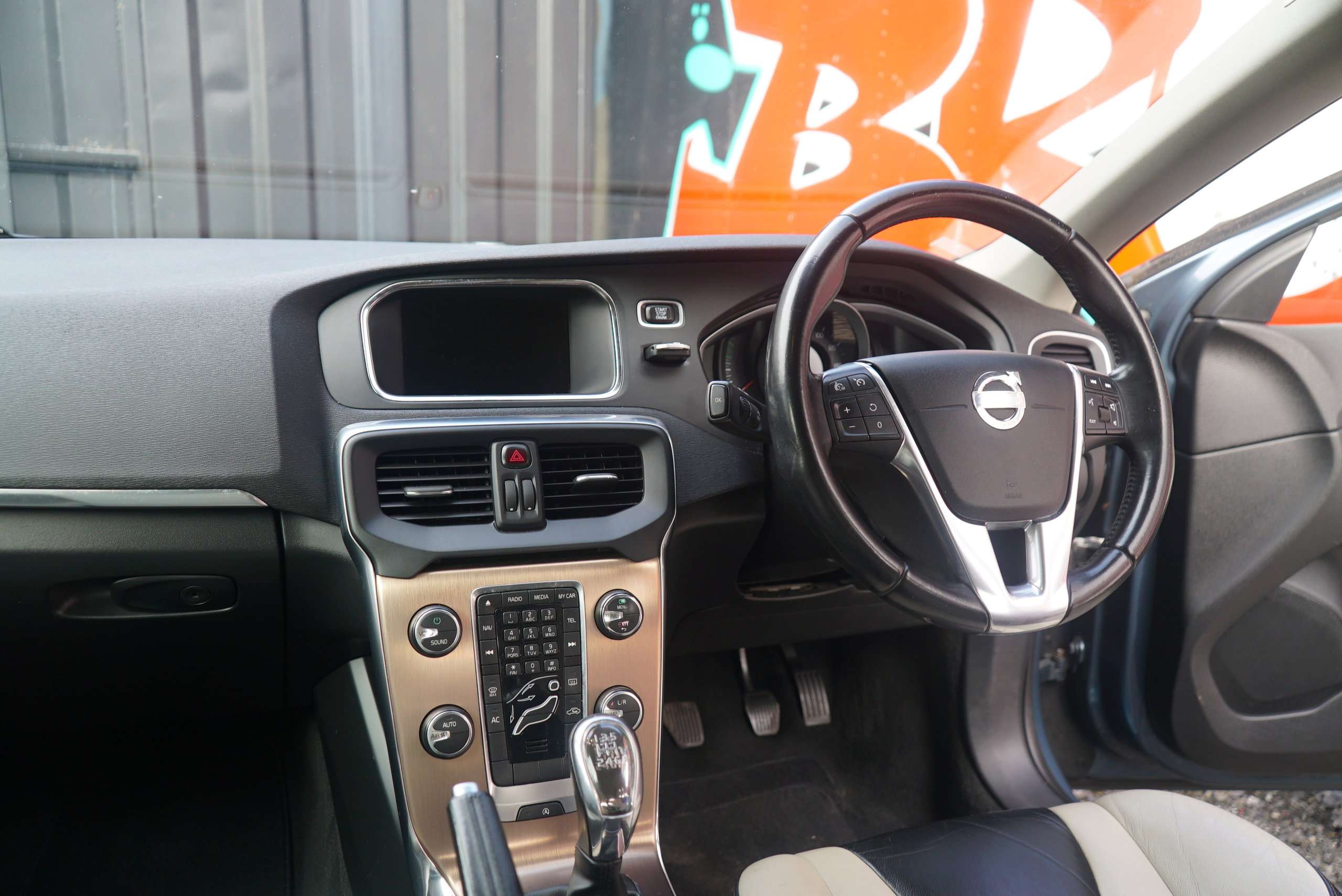 2013 VOLVO V40 CROSS COUNTRY 2013 VOLVO V40 CROSS COUNTRY