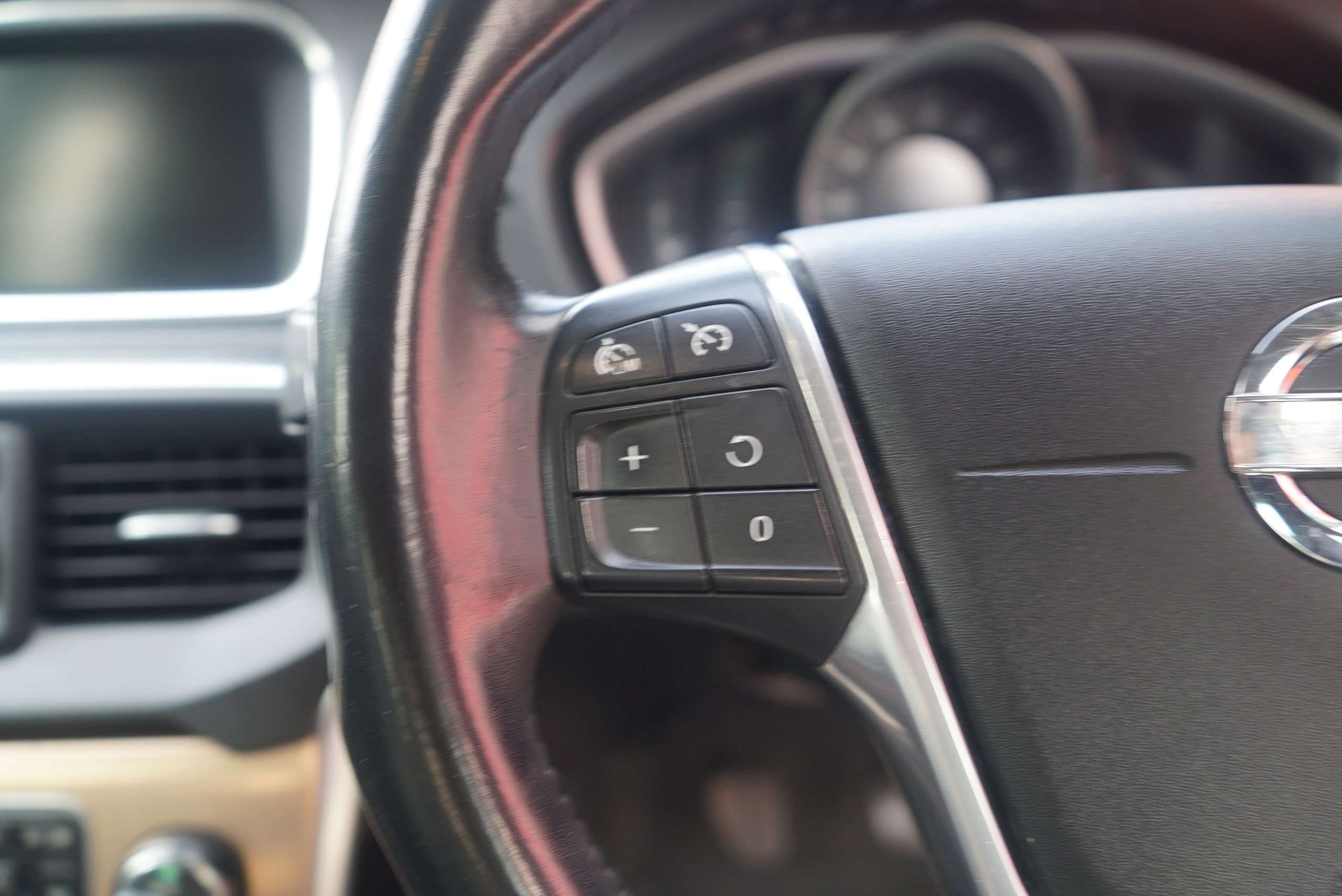 2013 VOLVO V40 CROSS COUNTRY 2013 VOLVO V40 CROSS COUNTRY