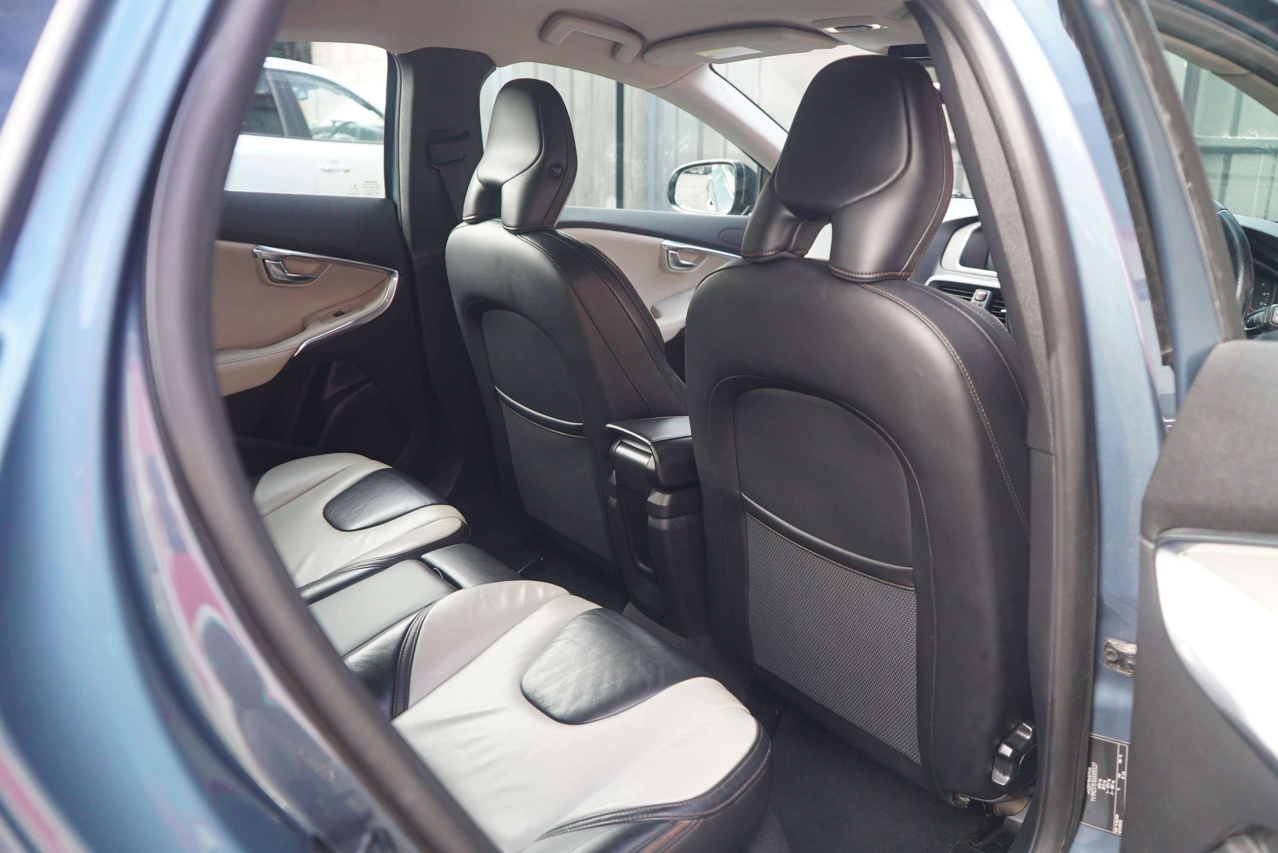 2013 VOLVO V40 CROSS COUNTRY 2013 VOLVO V40 CROSS COUNTRY