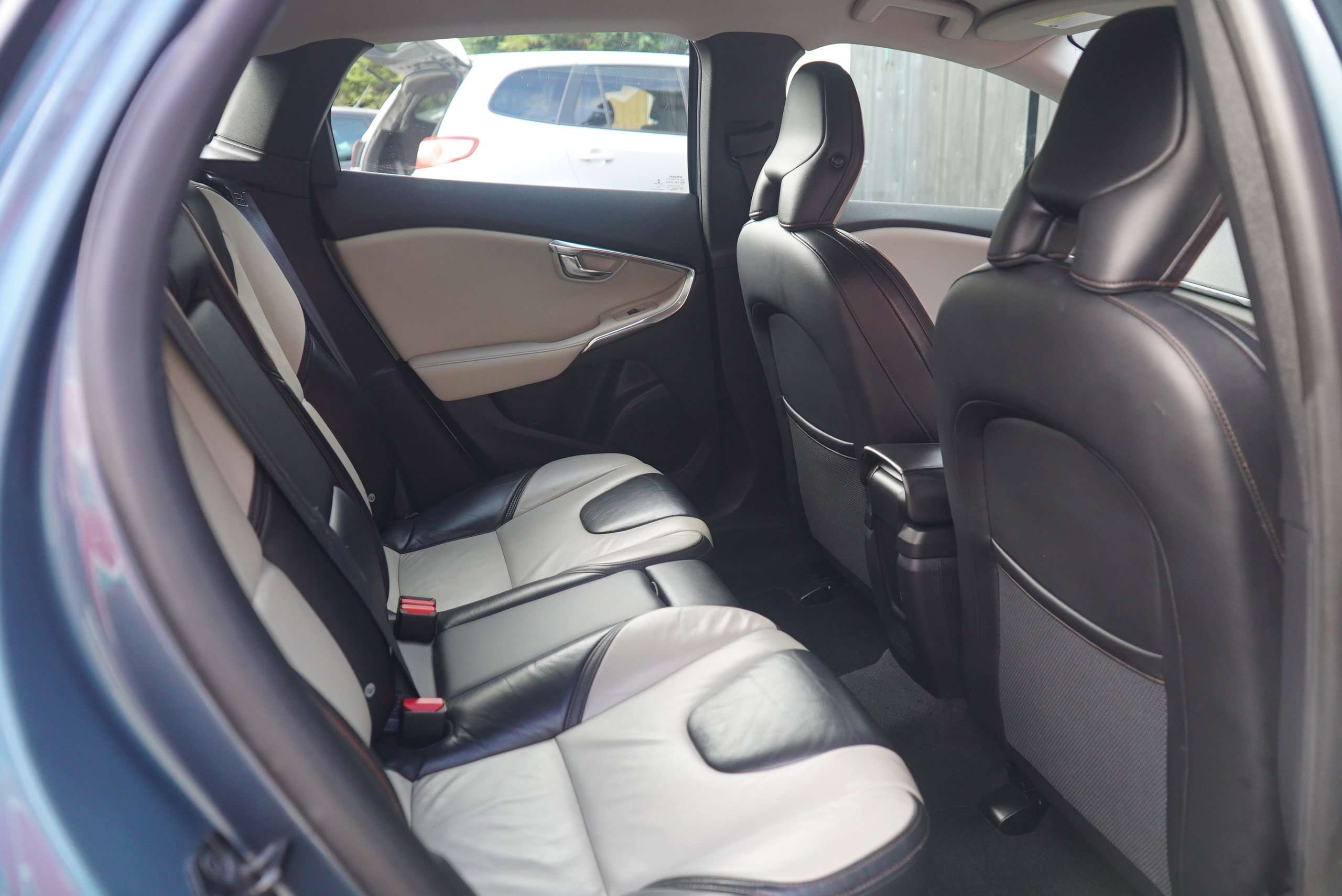 2013 VOLVO V40 CROSS COUNTRY 2013 VOLVO V40 CROSS COUNTRY