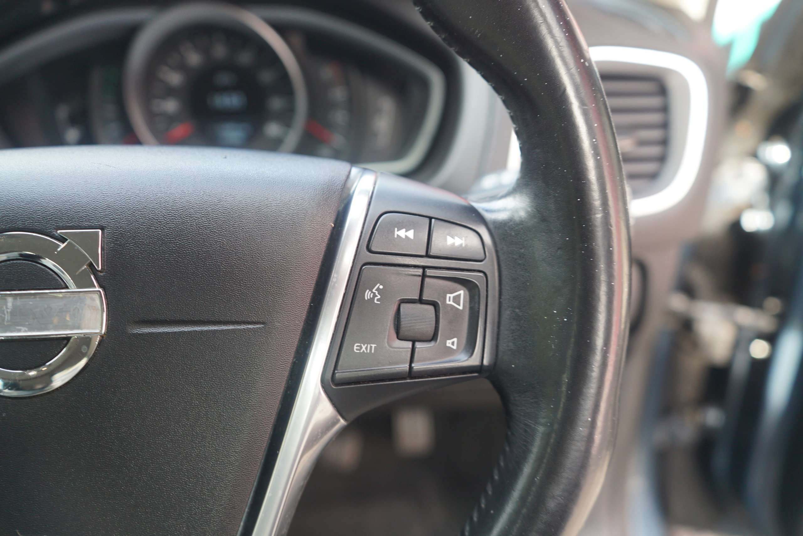 2013 VOLVO V40 CROSS COUNTRY 2013 VOLVO V40 CROSS COUNTRY