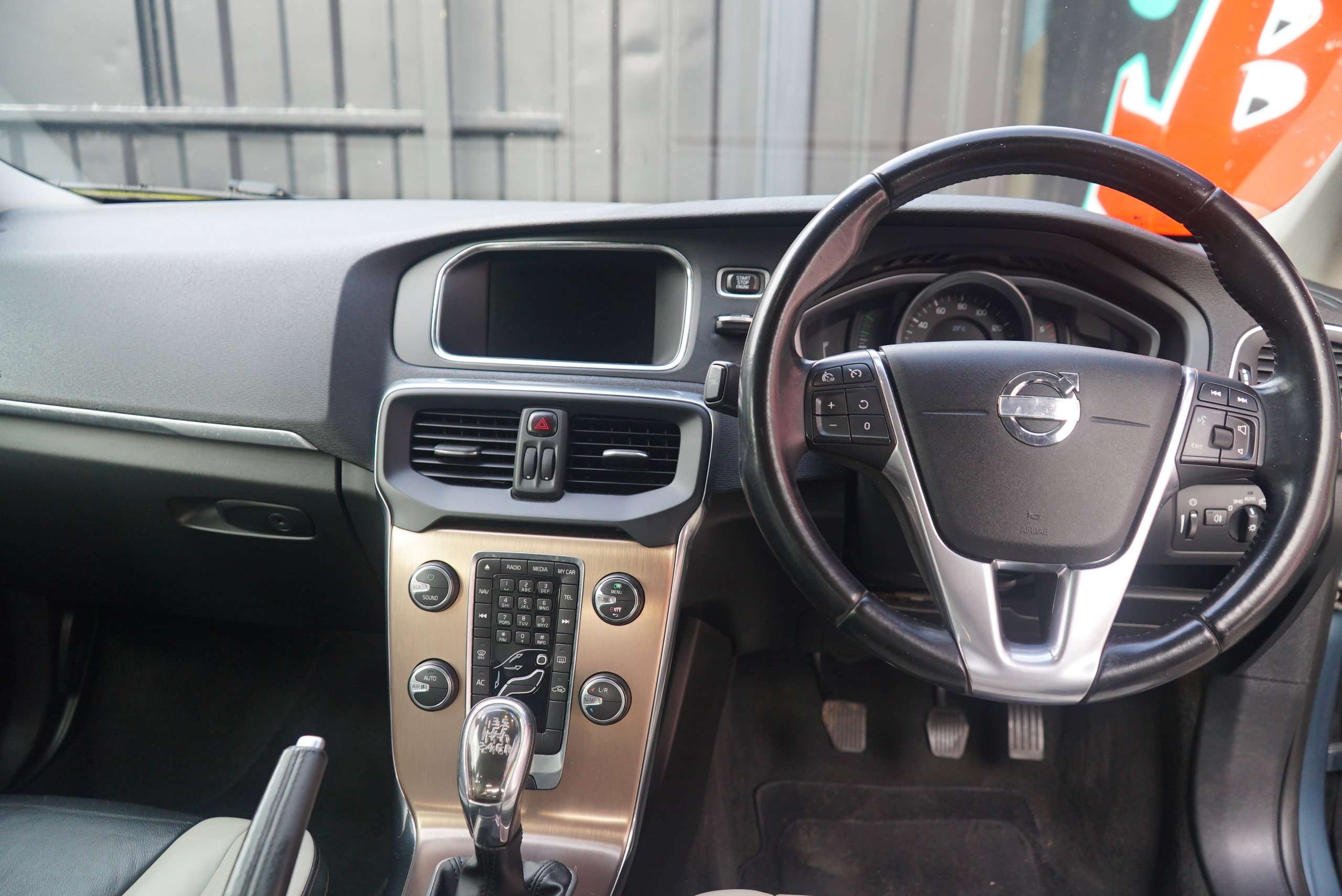 2013 VOLVO V40 CROSS COUNTRY 2013 VOLVO V40 CROSS COUNTRY