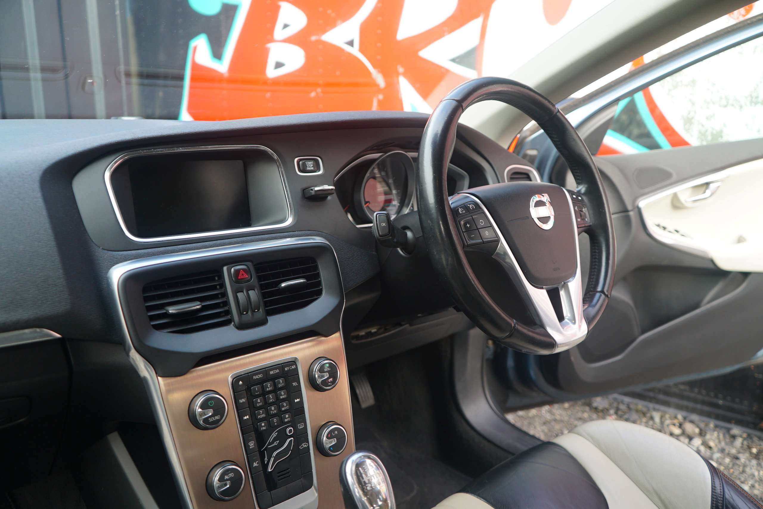 2013 VOLVO V40 CROSS COUNTRY 2013 VOLVO V40 CROSS COUNTRY