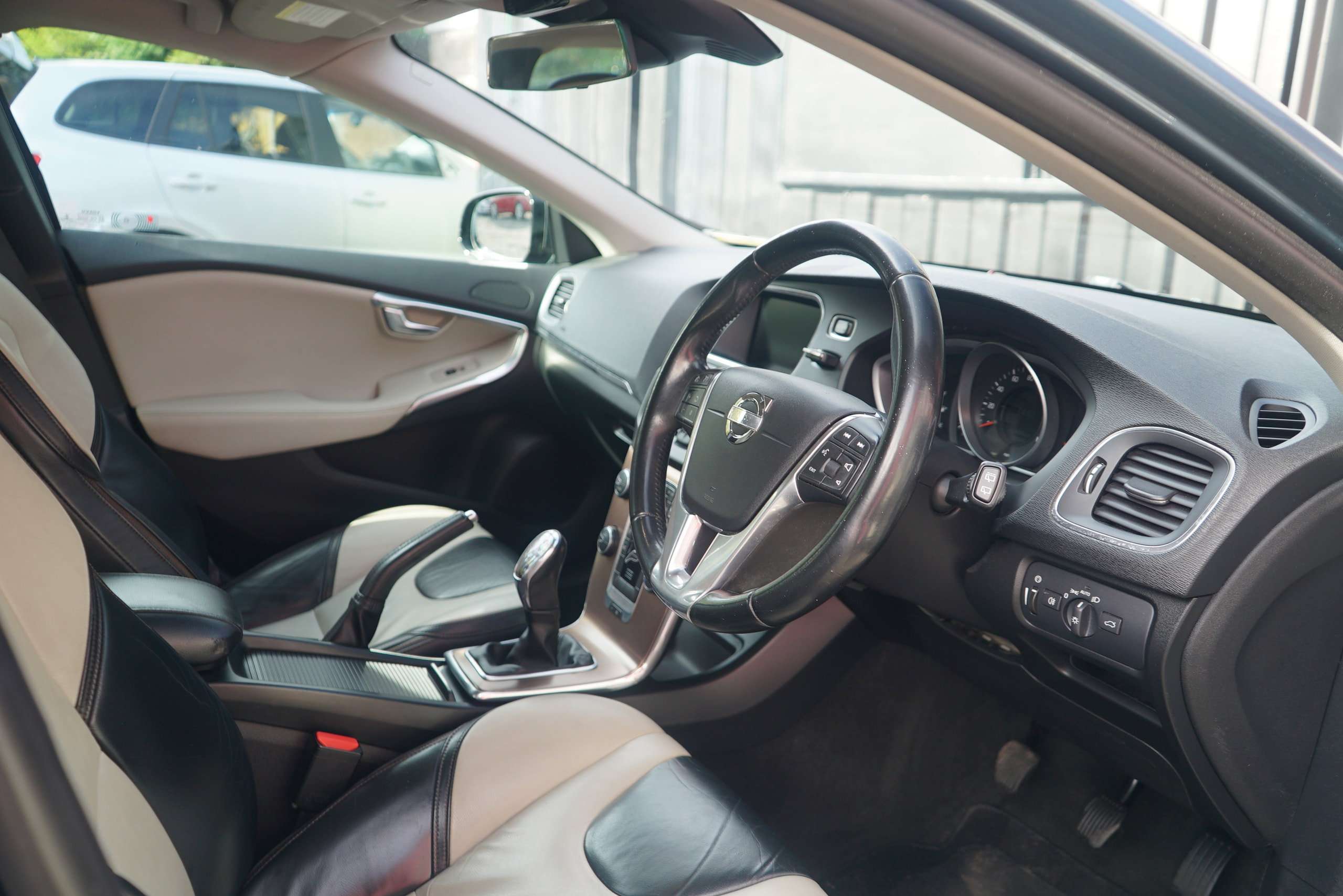 2013 VOLVO V40 CROSS COUNTRY 2013 VOLVO V40 CROSS COUNTRY