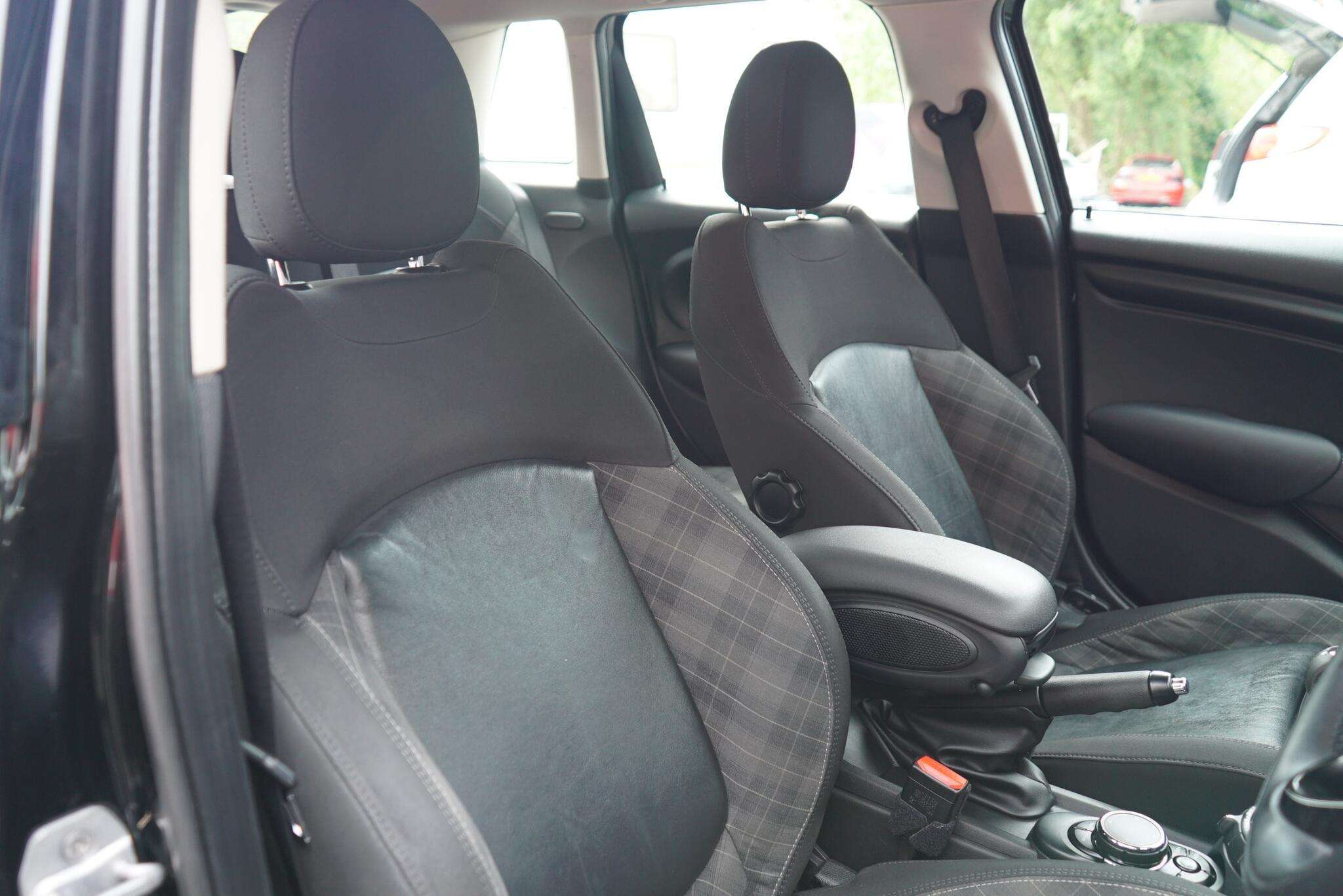 2015 MINI HATCH 2015 MINI HATCH