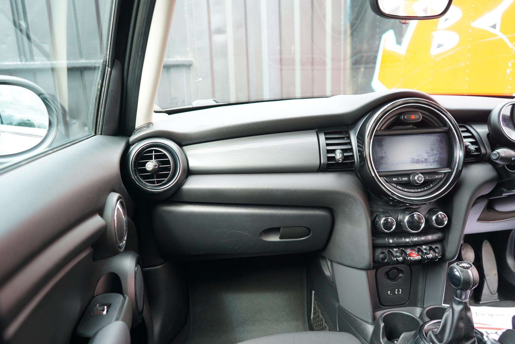 2015 MINI HATCH 2015 MINI HATCH
