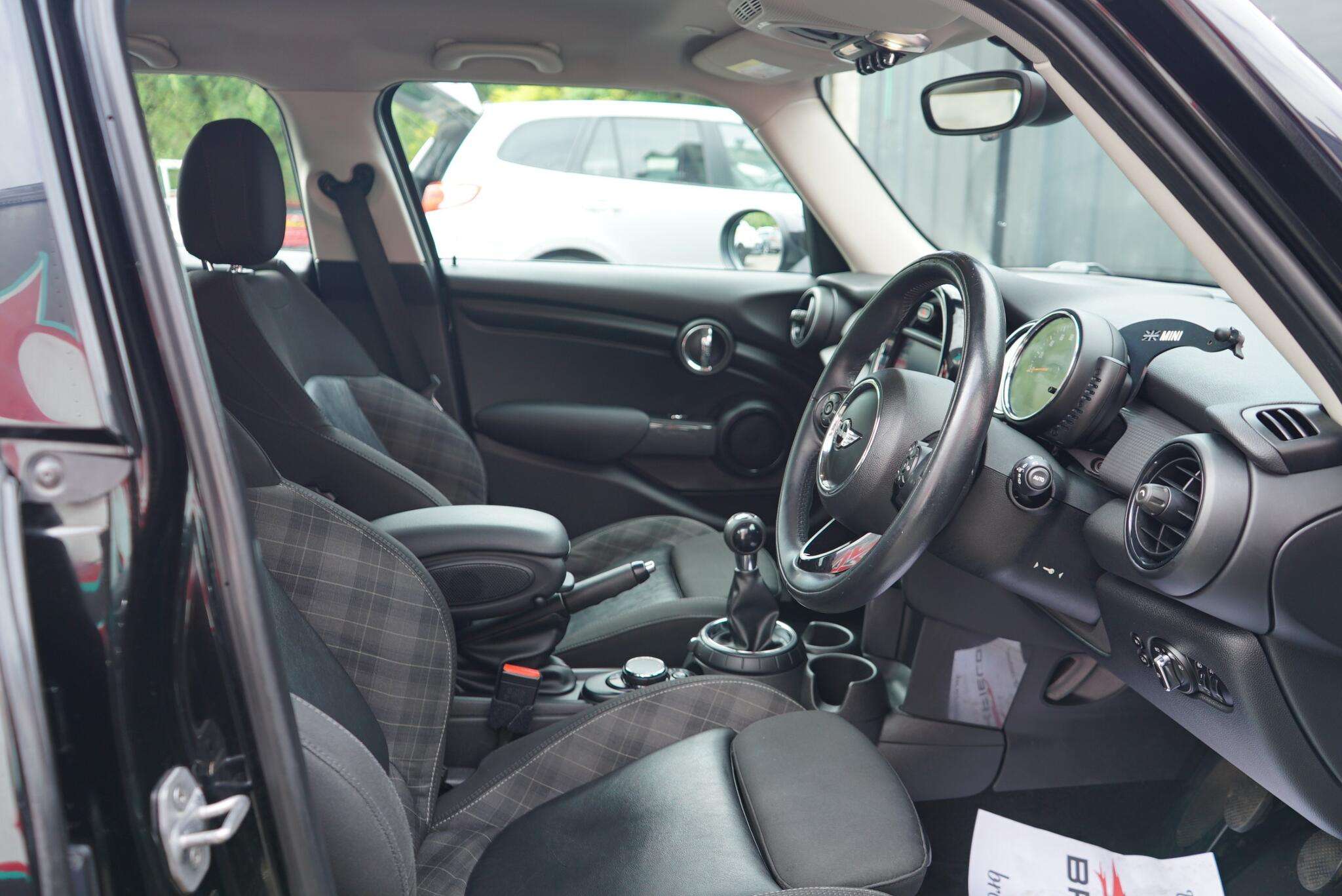2015 MINI HATCH 2015 MINI HATCH