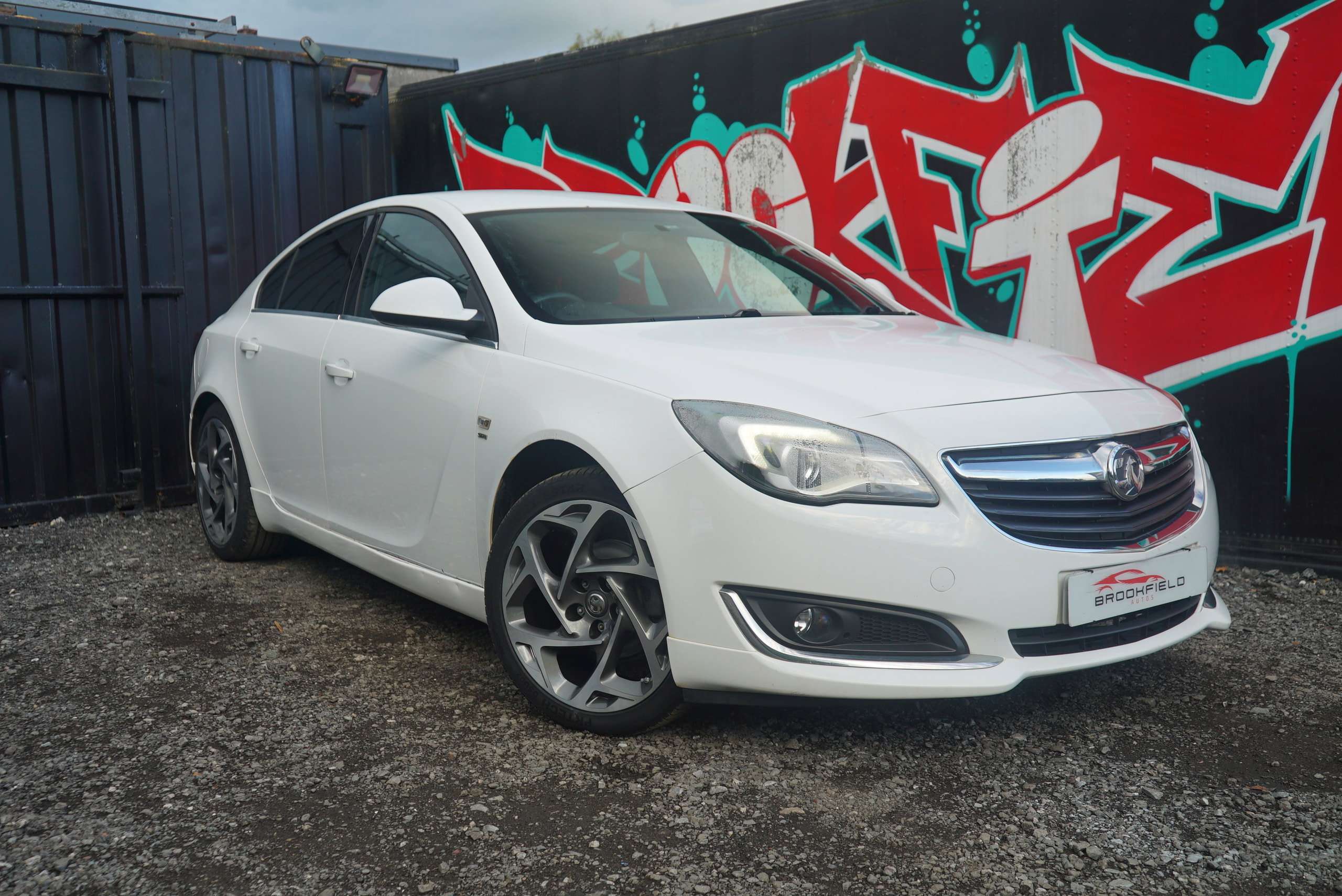 A 2016 VAUXHALL INSIGNIA 1.6 CDTi SRi VX Line Nav Hatchback 5dr Diesel Manual Euro 6 (s/s) (136 ps) A 2016 VAUXHALL INSIGNIA 1.6 CDTi SRi VX Line Nav Hatchback 5dr Diesel Manual Euro 6 (s/s) (136 ps)
