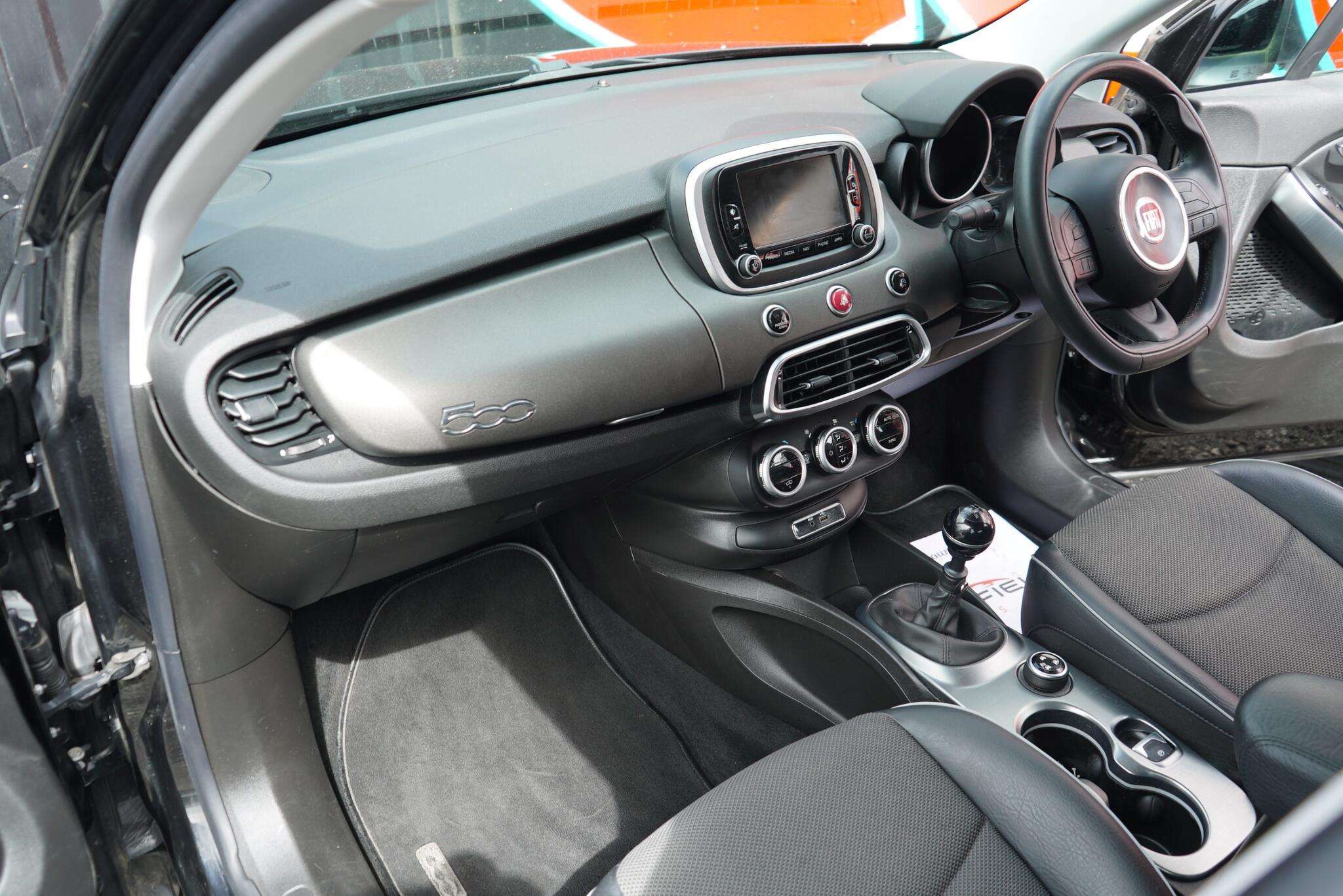 2017 FIAT 500X 2017 FIAT 500X