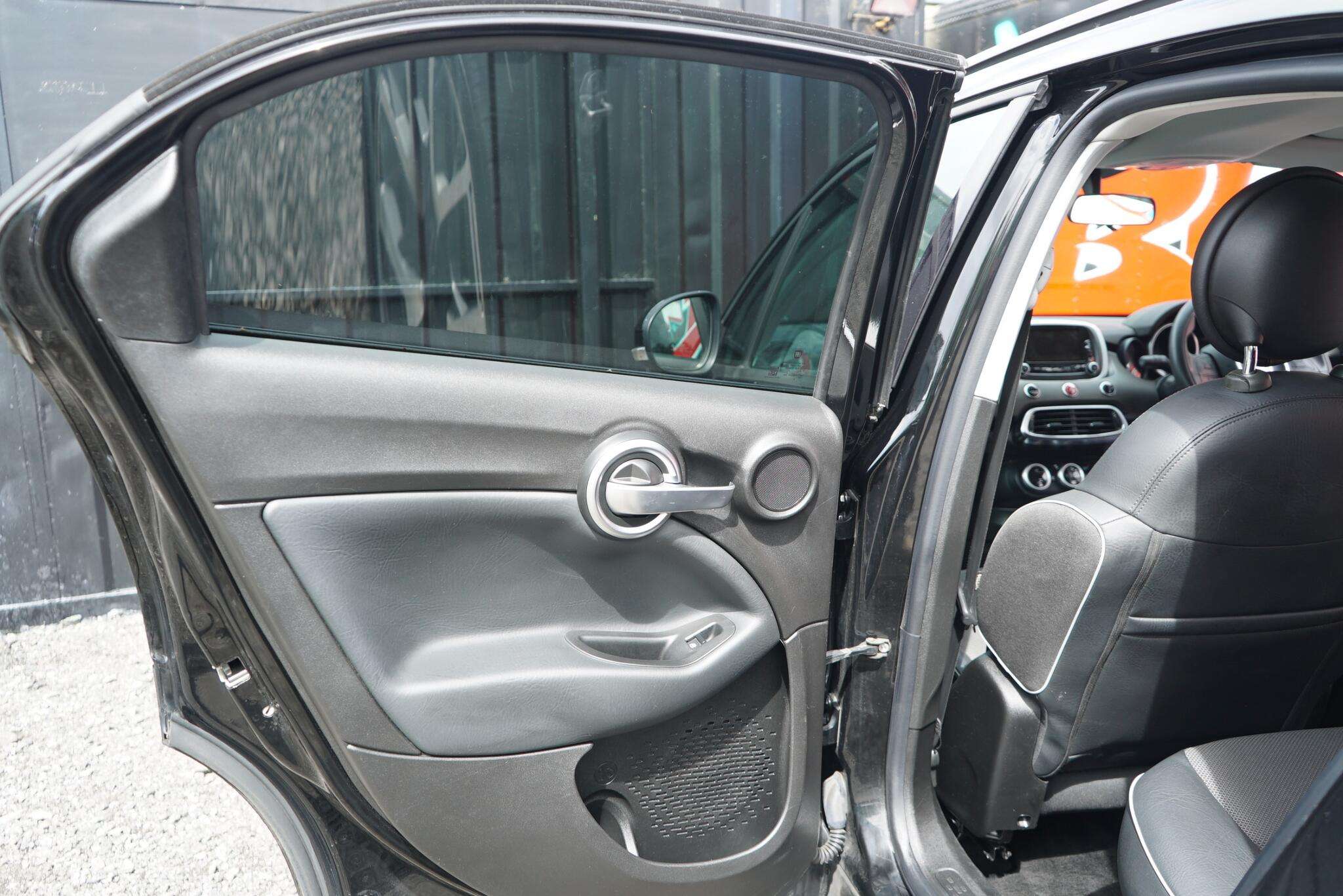 2017 FIAT 500X 2017 FIAT 500X