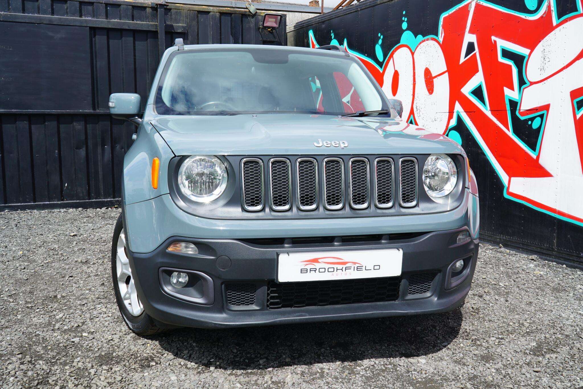 A 2016 JEEP RENEGADE 1.4T MultiAirII Longitude SUV 5dr Petrol Manual Euro 6 (s/s) (140 ps) A 2016 JEEP RENEGADE 1.4T MultiAirII Longitude SUV 5dr Petrol Manual Euro 6 (s/s) (140 ps)