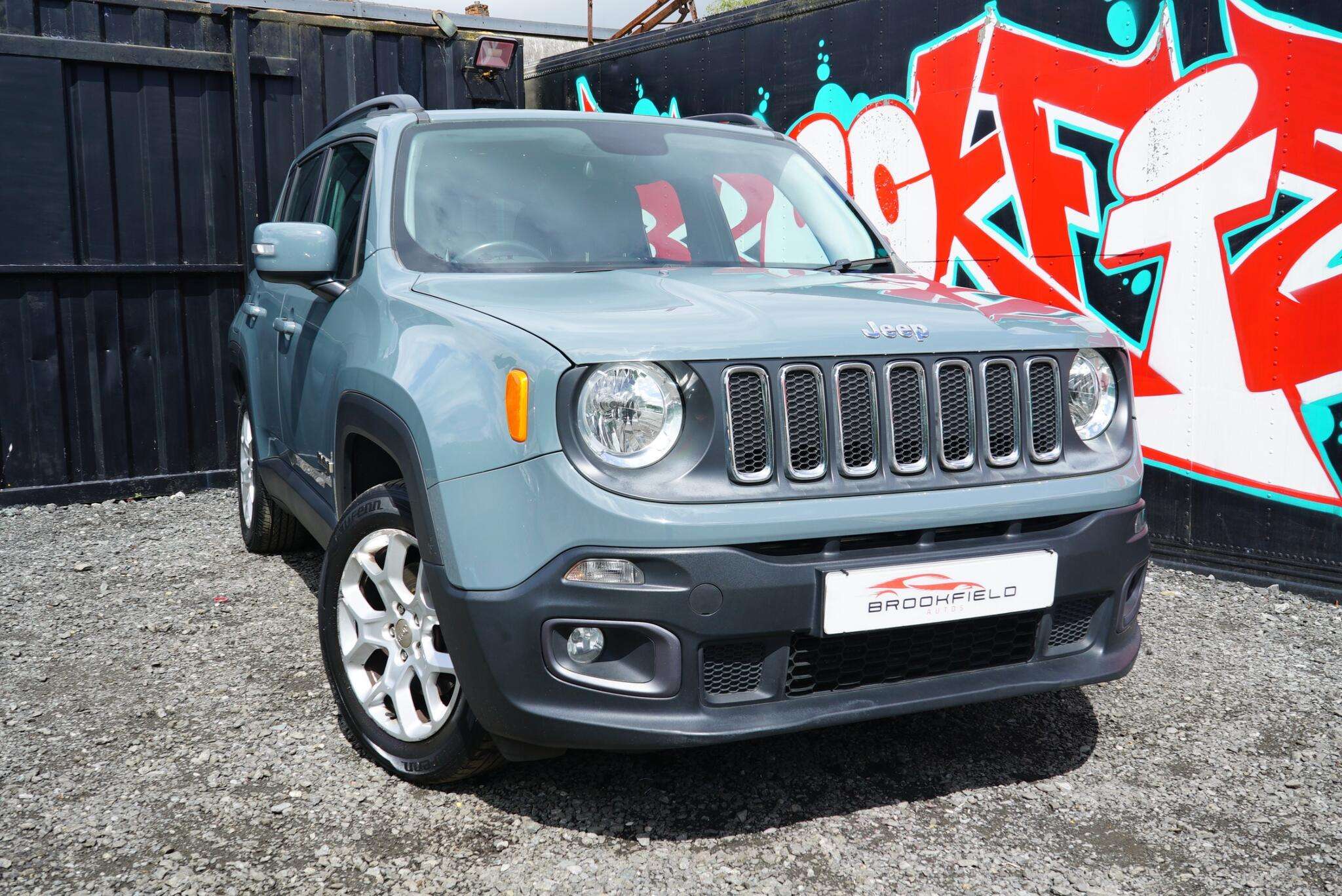 A 2016 JEEP RENEGADE 1.4T MultiAirII Longitude SUV 5dr Petrol Manual Euro 6 (s/s) (140 ps) A 2016 JEEP RENEGADE 1.4T MultiAirII Longitude SUV 5dr Petrol Manual Euro 6 (s/s) (140 ps)