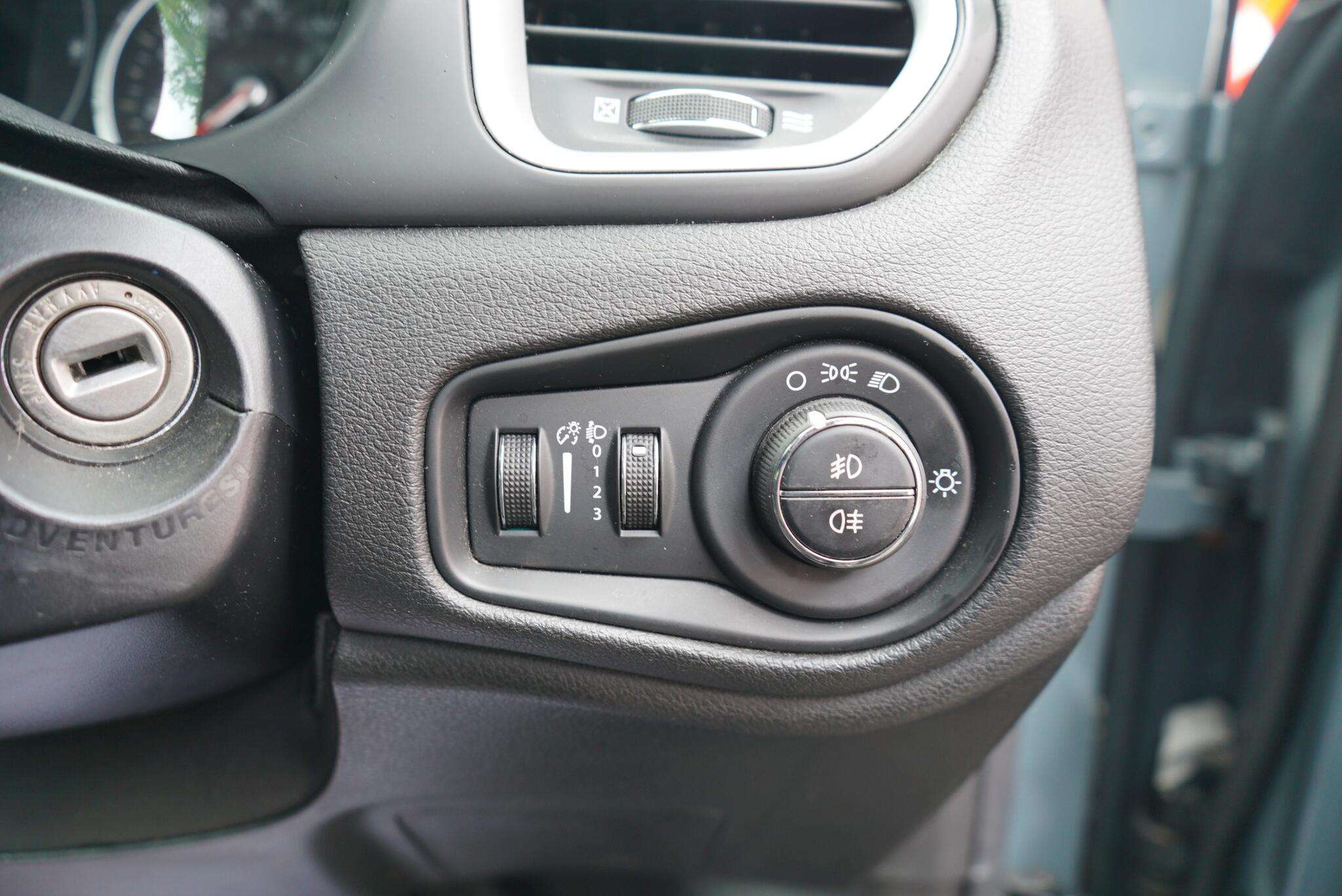 2016 JEEP RENEGADE 2016 JEEP RENEGADE