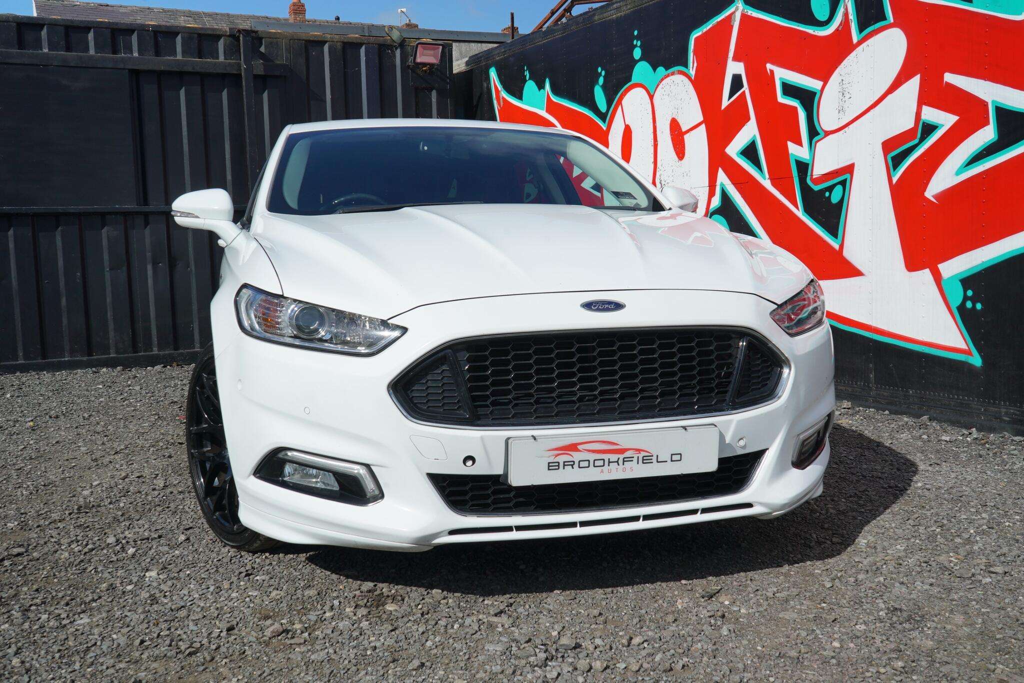 A 2017 FORD MONDEO 2.0 TDCi ST-Line Hatchback 5dr Diesel Manual Euro 6 (s/s) (150 ps) A 2017 FORD MONDEO 2.0 TDCi ST-Line Hatchback 5dr Diesel Manual Euro 6 (s/s) (150 ps)