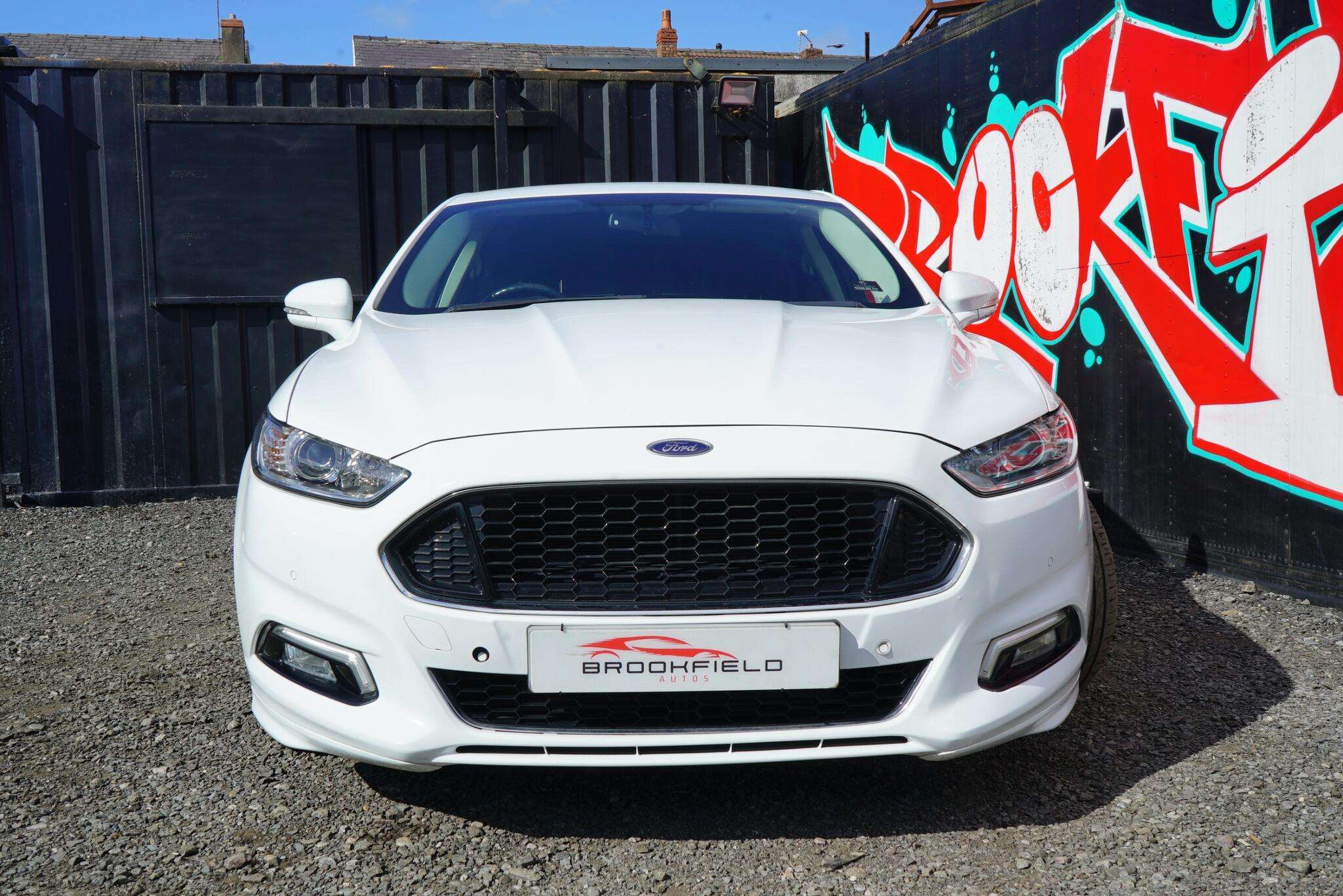 A 2017 FORD MONDEO 2.0 TDCi ST-Line Hatchback 5dr Diesel Manual Euro 6 (s/s) (150 ps) A 2017 FORD MONDEO 2.0 TDCi ST-Line Hatchback 5dr Diesel Manual Euro 6 (s/s) (150 ps)