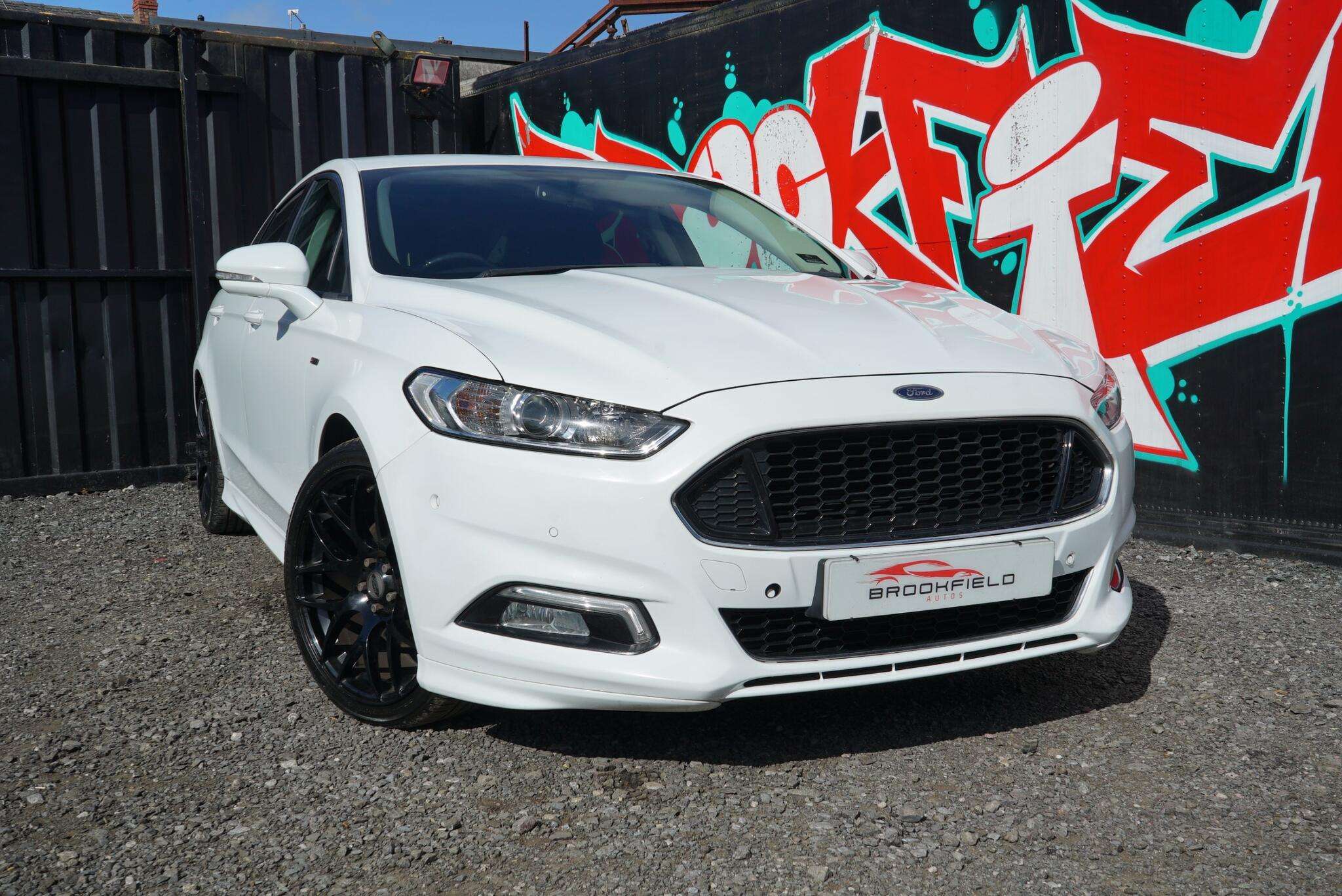 A 2017 FORD MONDEO 2.0 TDCi ST-Line Hatchback 5dr Diesel Manual Euro 6 (s/s) (150 ps) A 2017 FORD MONDEO 2.0 TDCi ST-Line Hatchback 5dr Diesel Manual Euro 6 (s/s) (150 ps)
