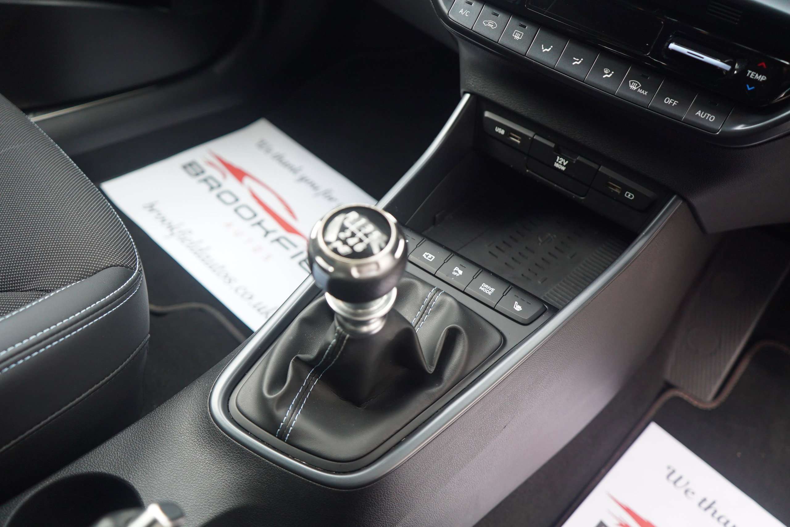 2024 HYUNDAI I20 2024 HYUNDAI I20