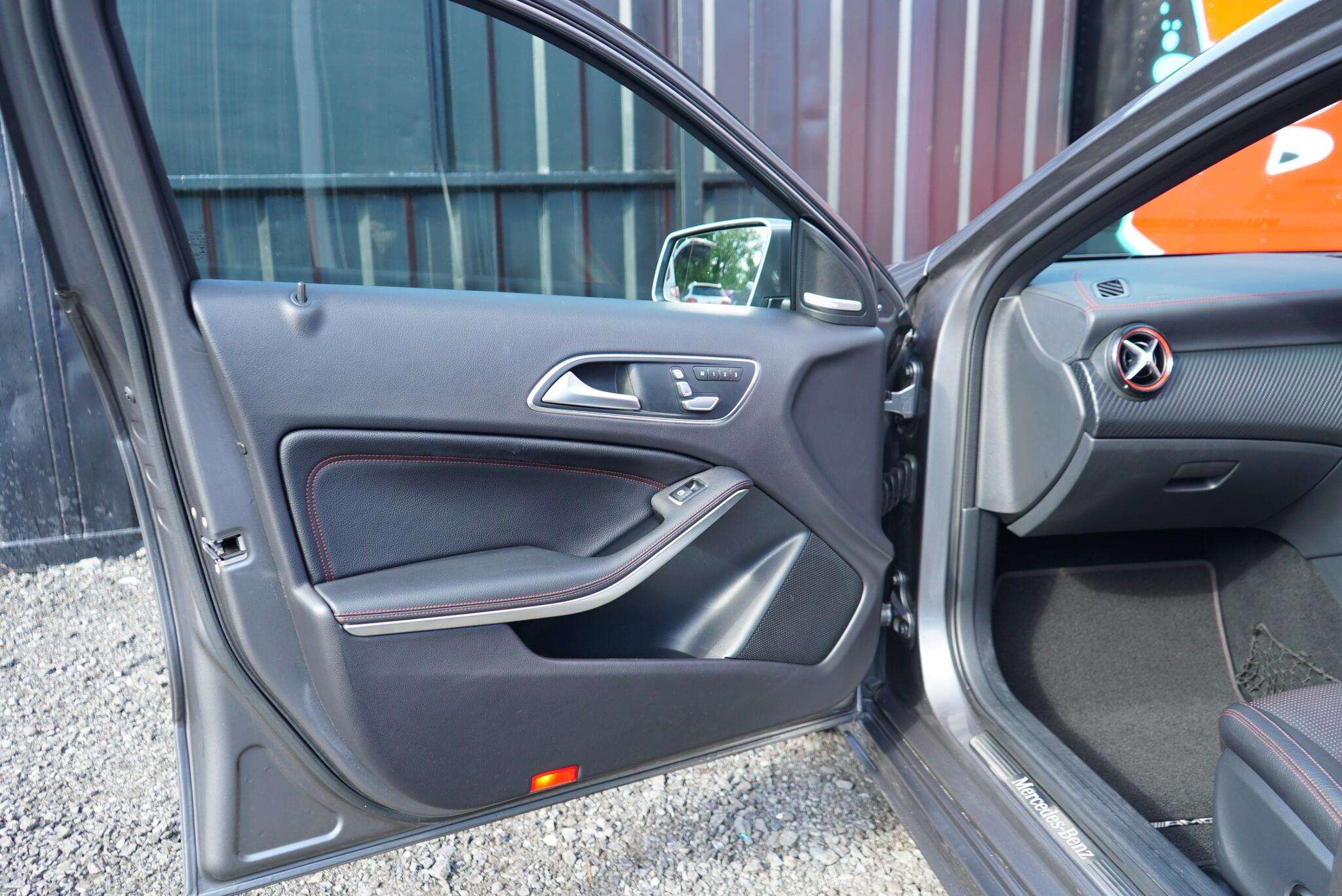 2016 MERCEDES-BENZ A CLASS 2016 MERCEDES-BENZ A CLASS