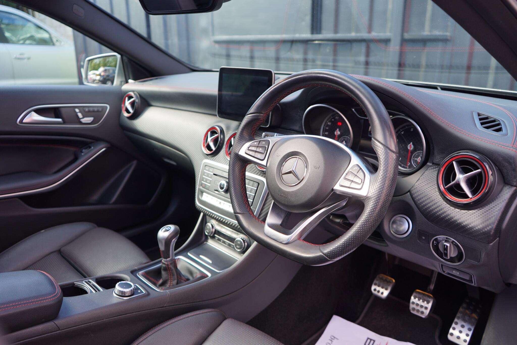 2016 MERCEDES-BENZ A CLASS 2016 MERCEDES-BENZ A CLASS