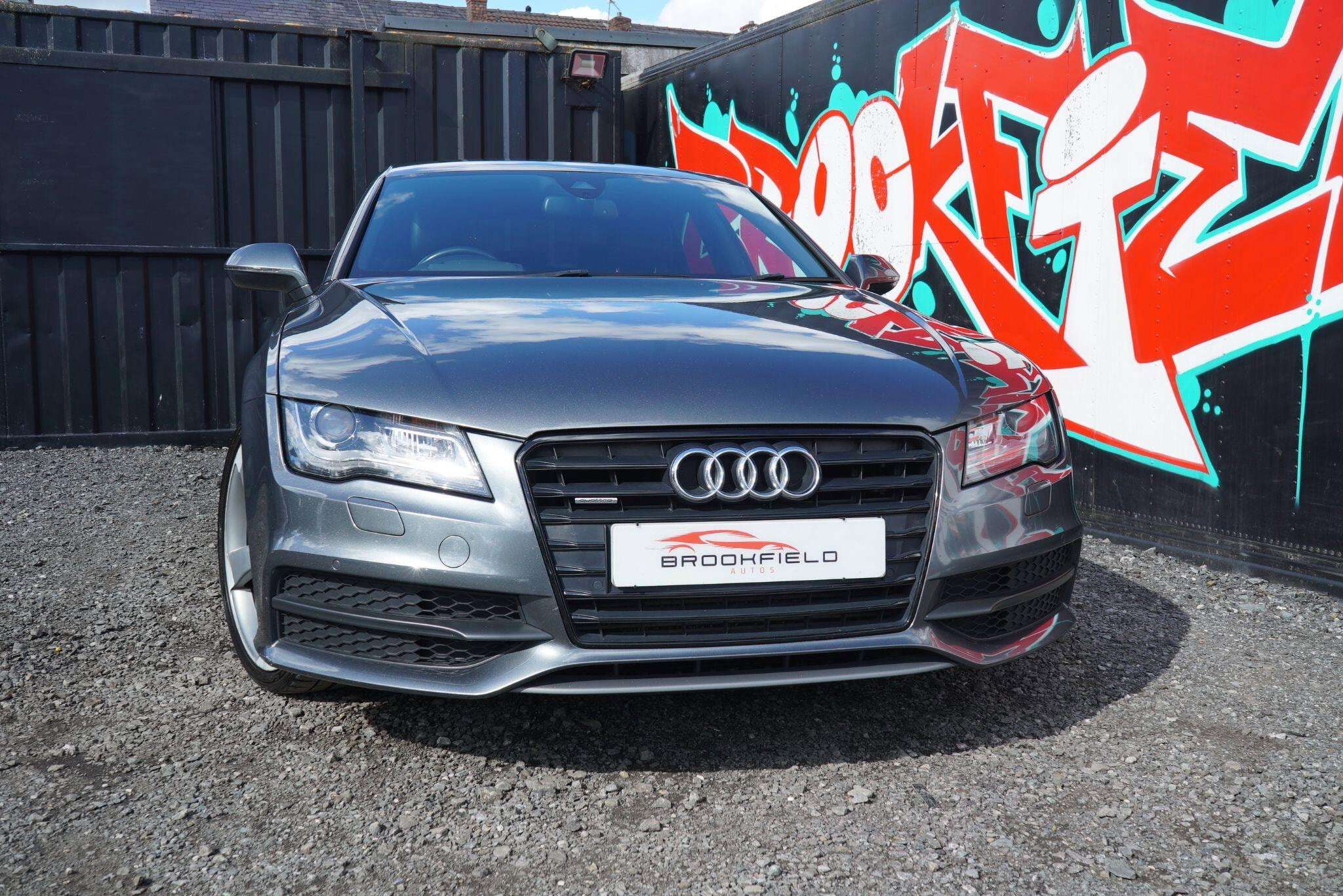 A 2014 AUDI A7 3.0 TDI V6 Black Edition Sportback S Tronic quattro Euro 5 (s/s) 5dr A 2014 AUDI A7 3.0 TDI V6 Black Edition Sportback S Tronic quattro Euro 5 (s/s) 5dr