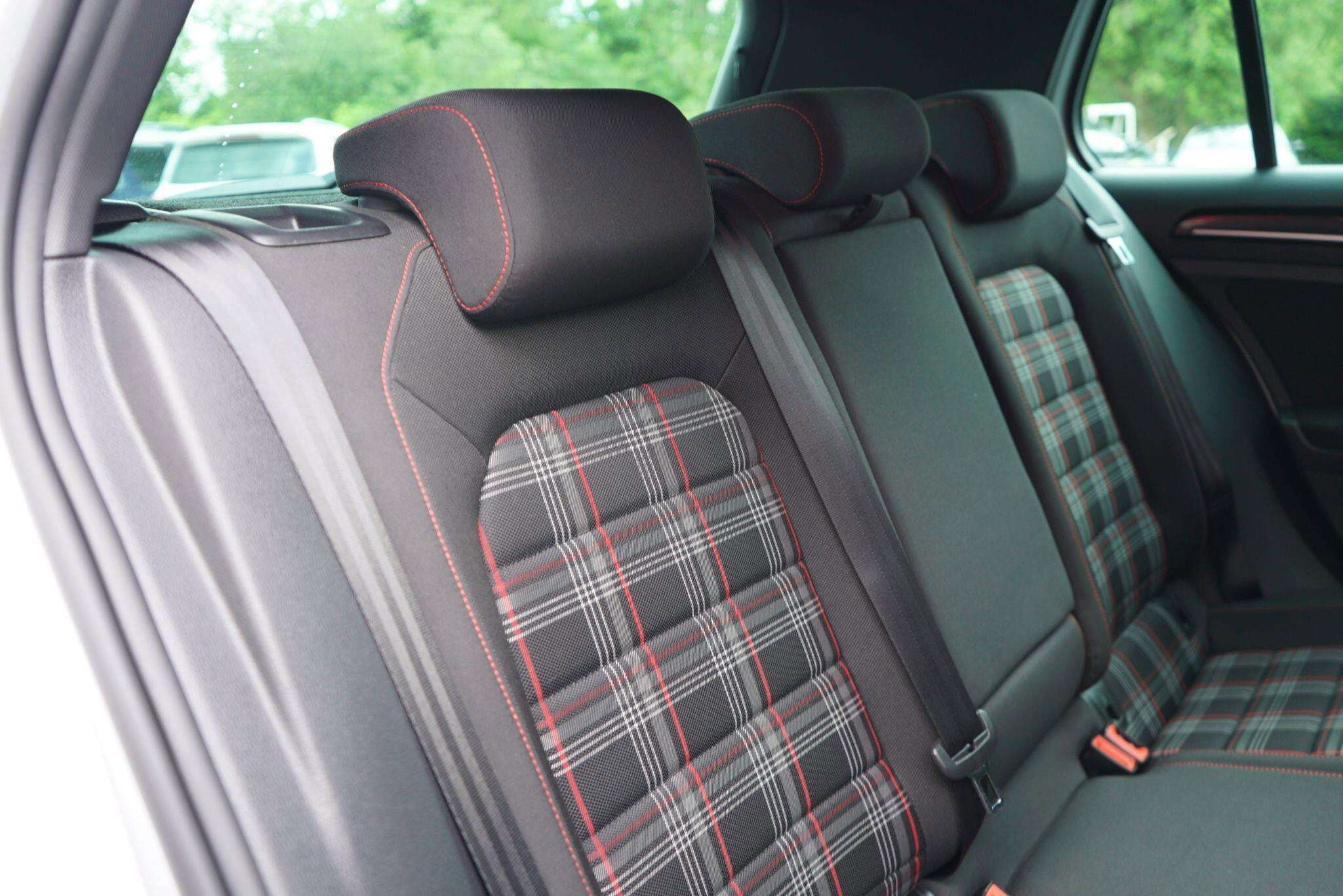 2017 VOLKSWAGEN GOLF 2017 VOLKSWAGEN GOLF