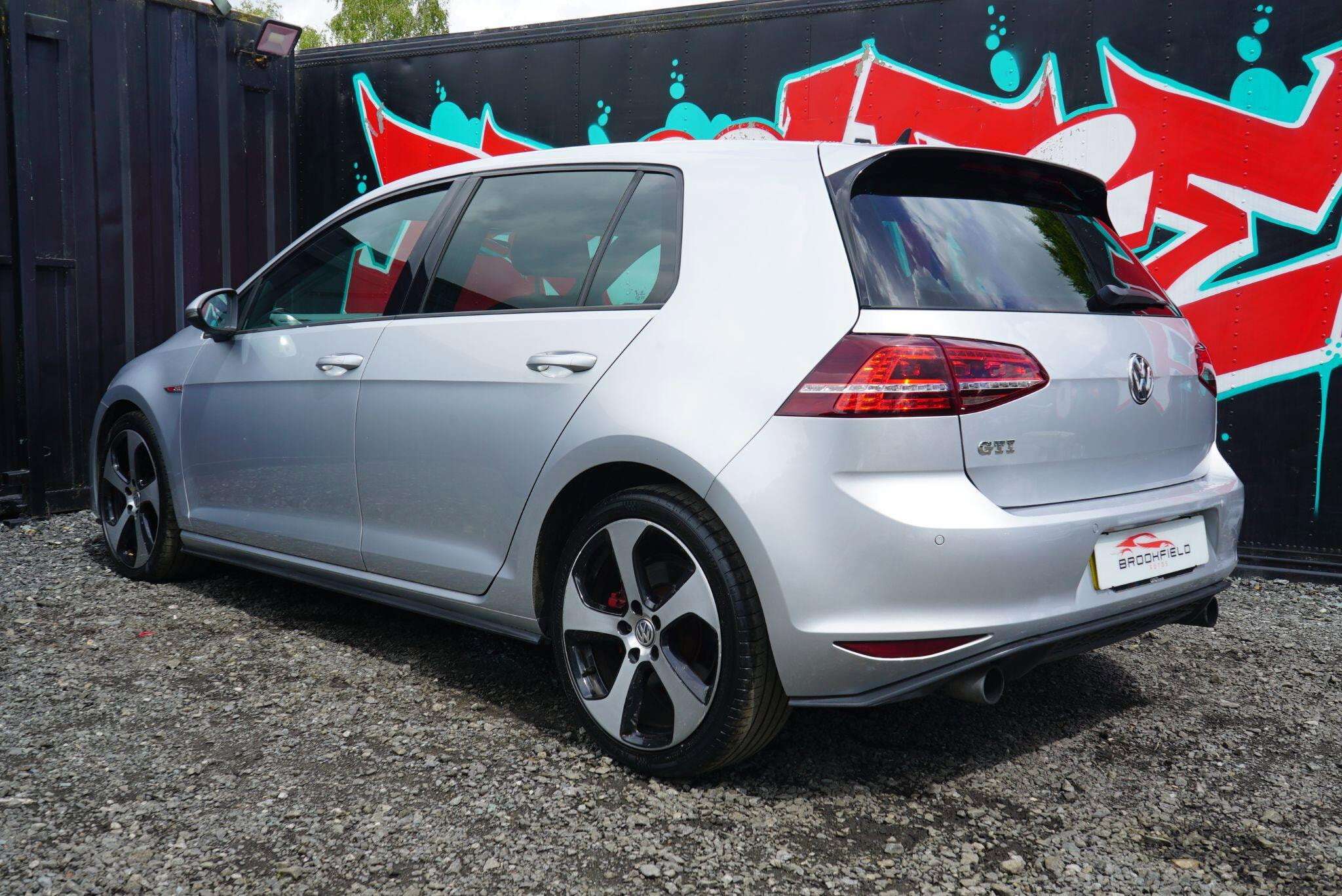 2017 VOLKSWAGEN GOLF 2017 VOLKSWAGEN GOLF
