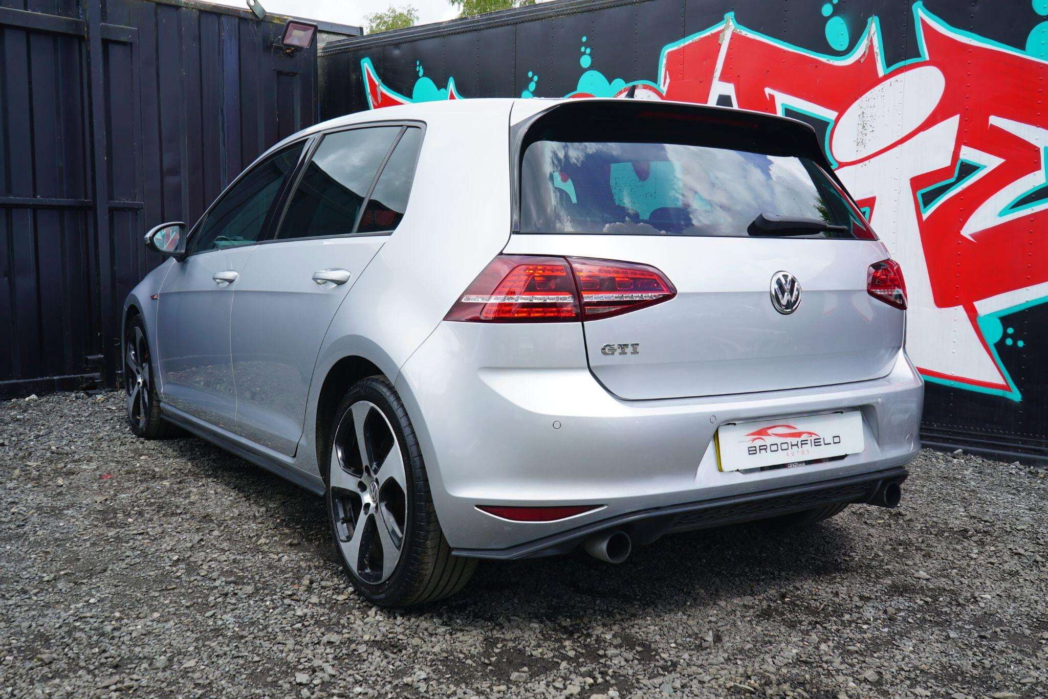 2017 VOLKSWAGEN GOLF 2017 VOLKSWAGEN GOLF