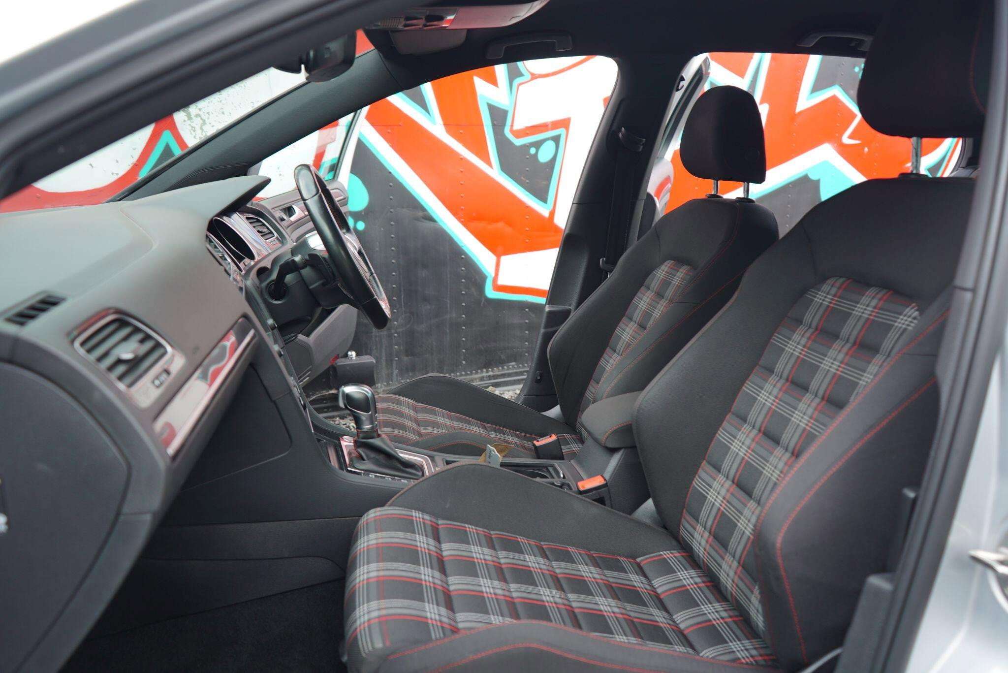 2017 VOLKSWAGEN GOLF 2017 VOLKSWAGEN GOLF