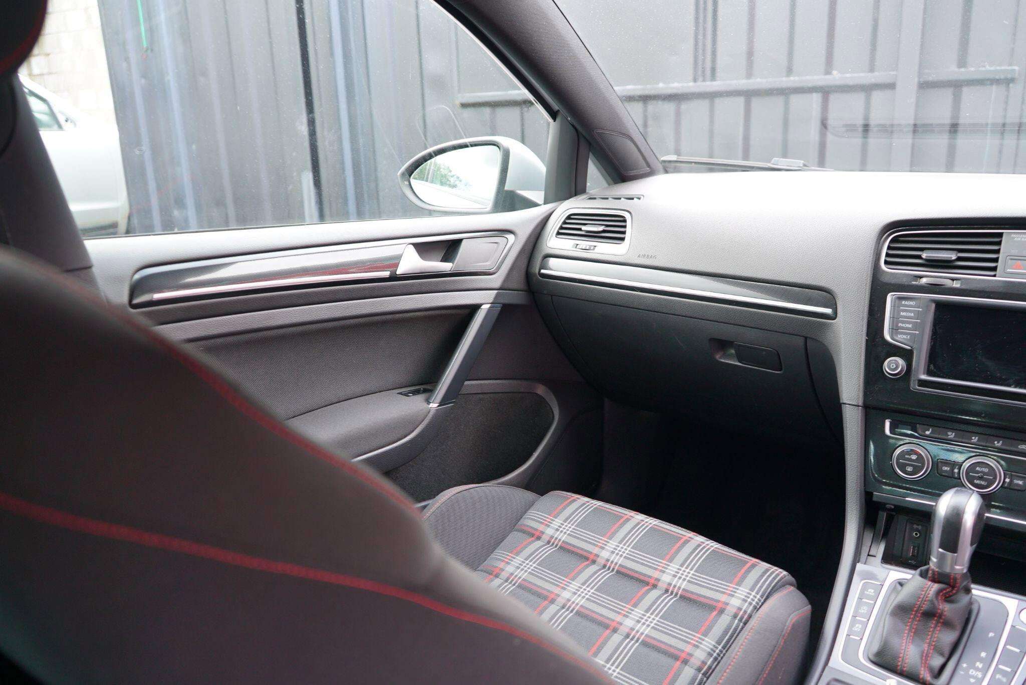 2017 VOLKSWAGEN GOLF 2017 VOLKSWAGEN GOLF