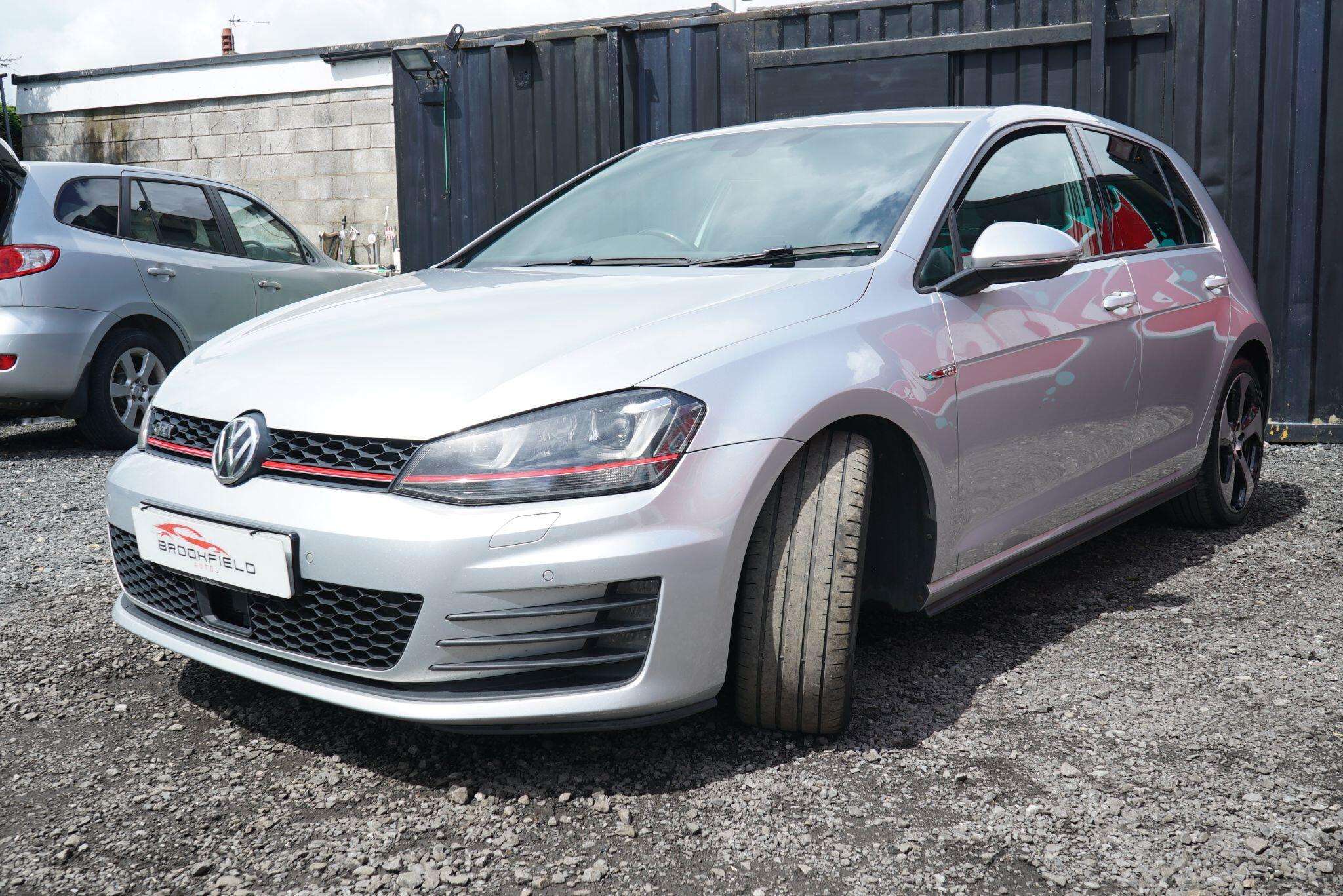 2017 VOLKSWAGEN GOLF 2017 VOLKSWAGEN GOLF