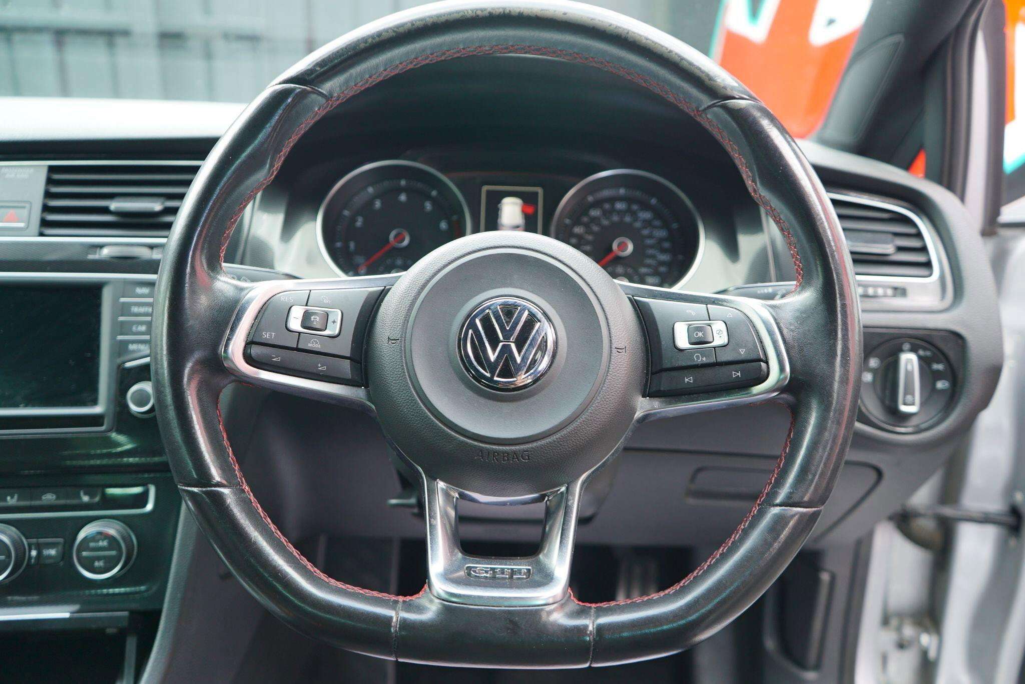 2017 VOLKSWAGEN GOLF 2017 VOLKSWAGEN GOLF