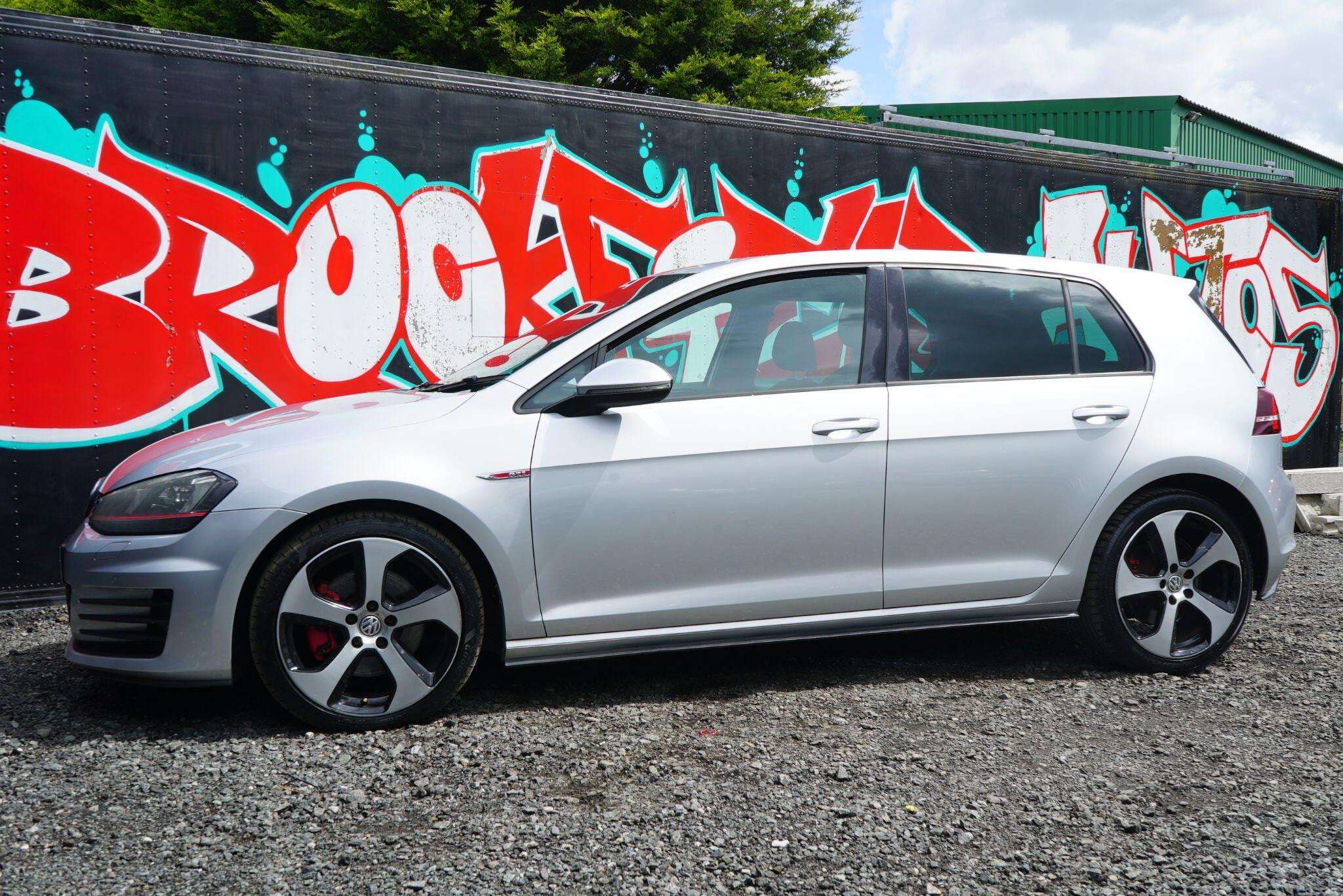 2017 VOLKSWAGEN GOLF 2017 VOLKSWAGEN GOLF