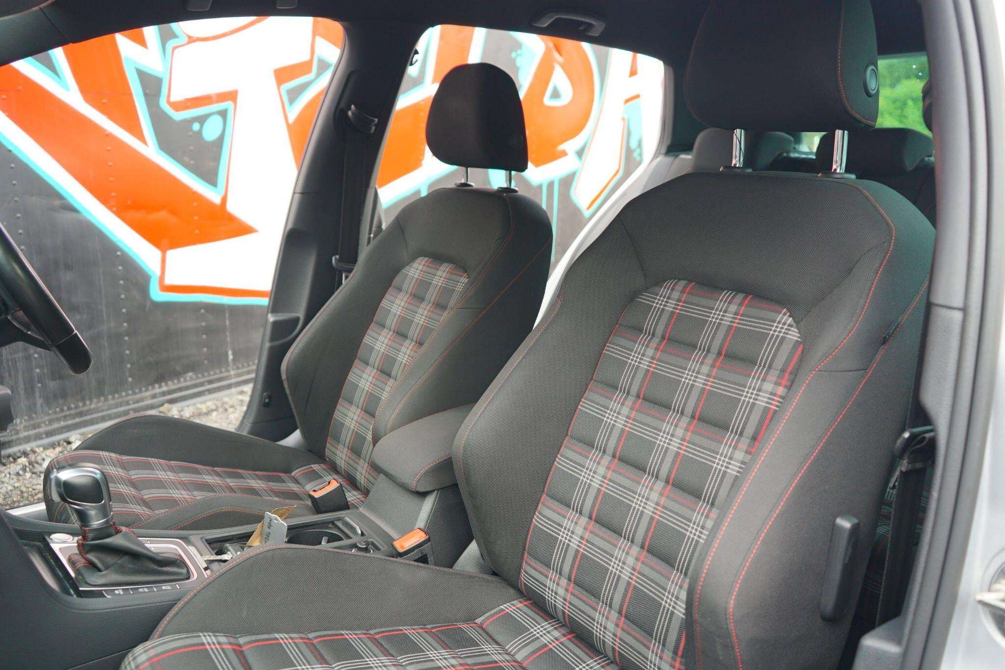 2017 VOLKSWAGEN GOLF 2017 VOLKSWAGEN GOLF