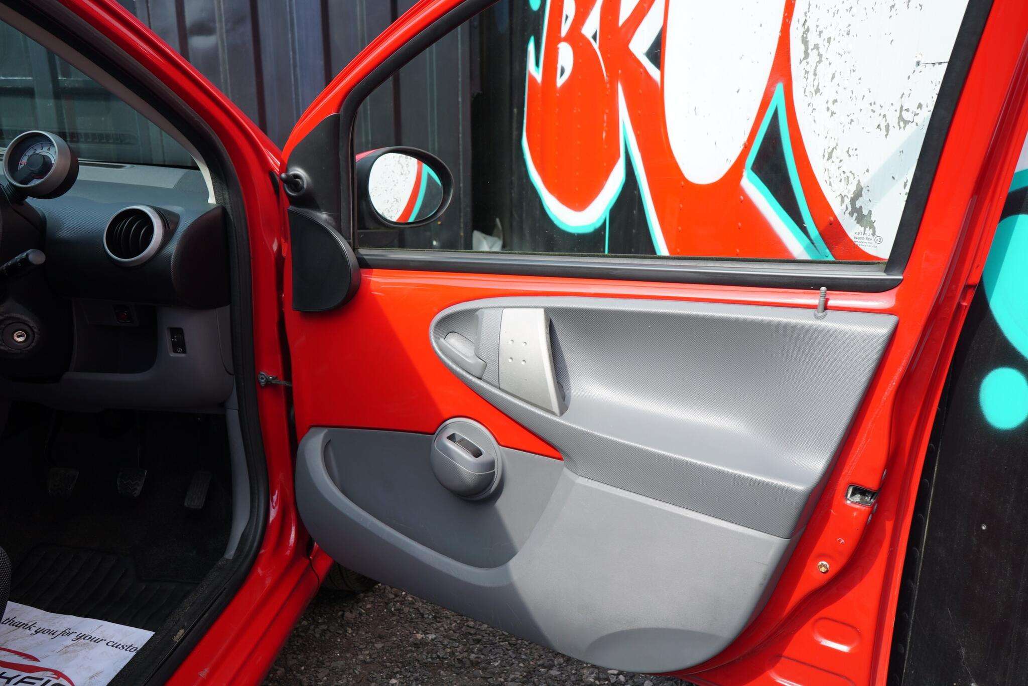 2007 PEUGEOT 107 2007 PEUGEOT 107